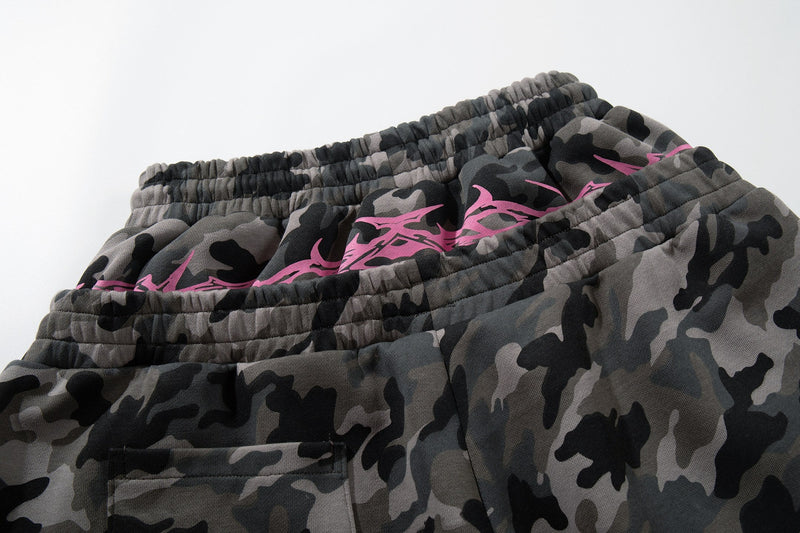 Camo Graffiti Wide-Leg Baggy Pants | Pink Star Print
