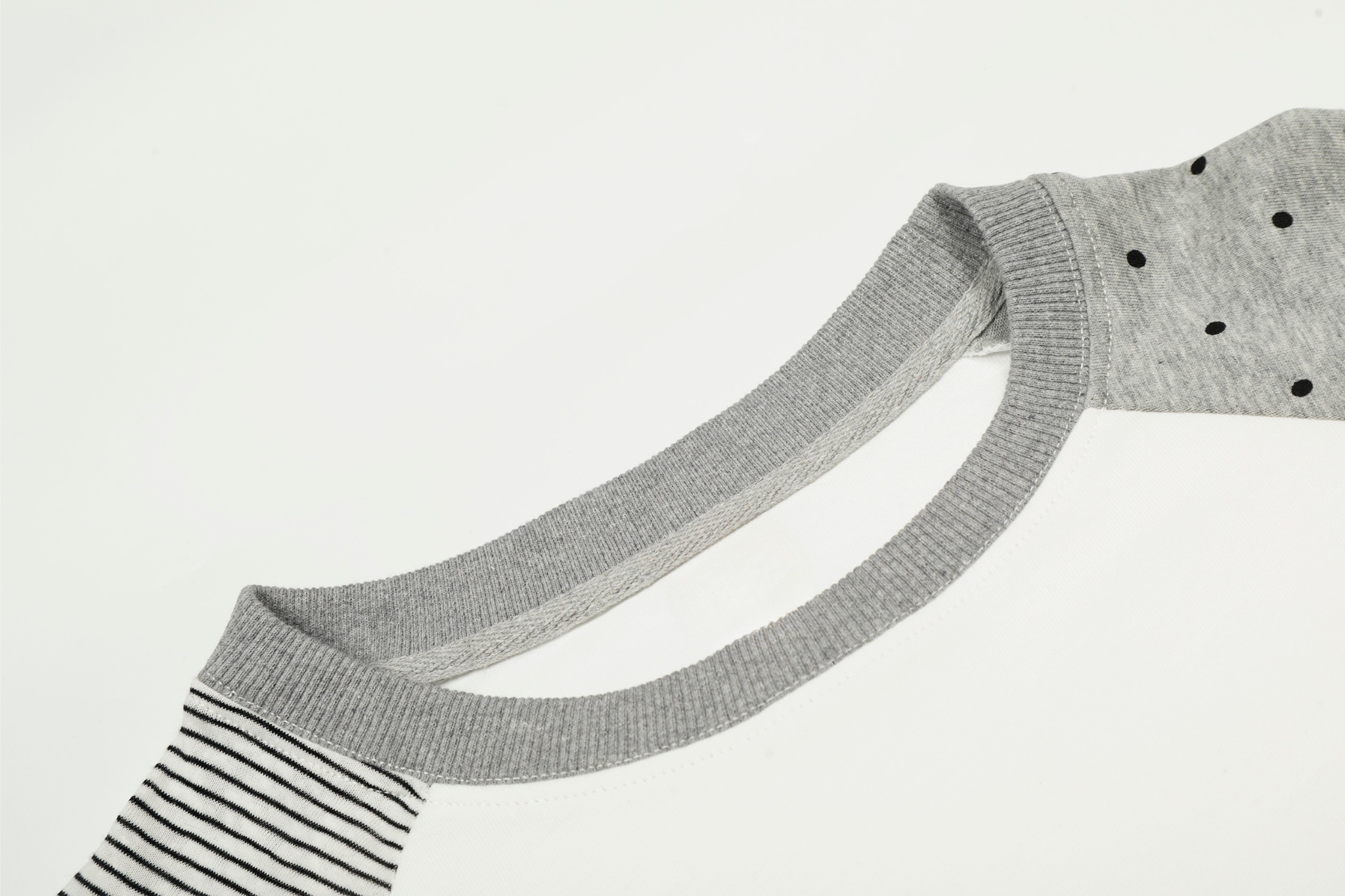 Contrast Sleeve Raglan Long Sleeve Tee | Mixed Pattern Cotton