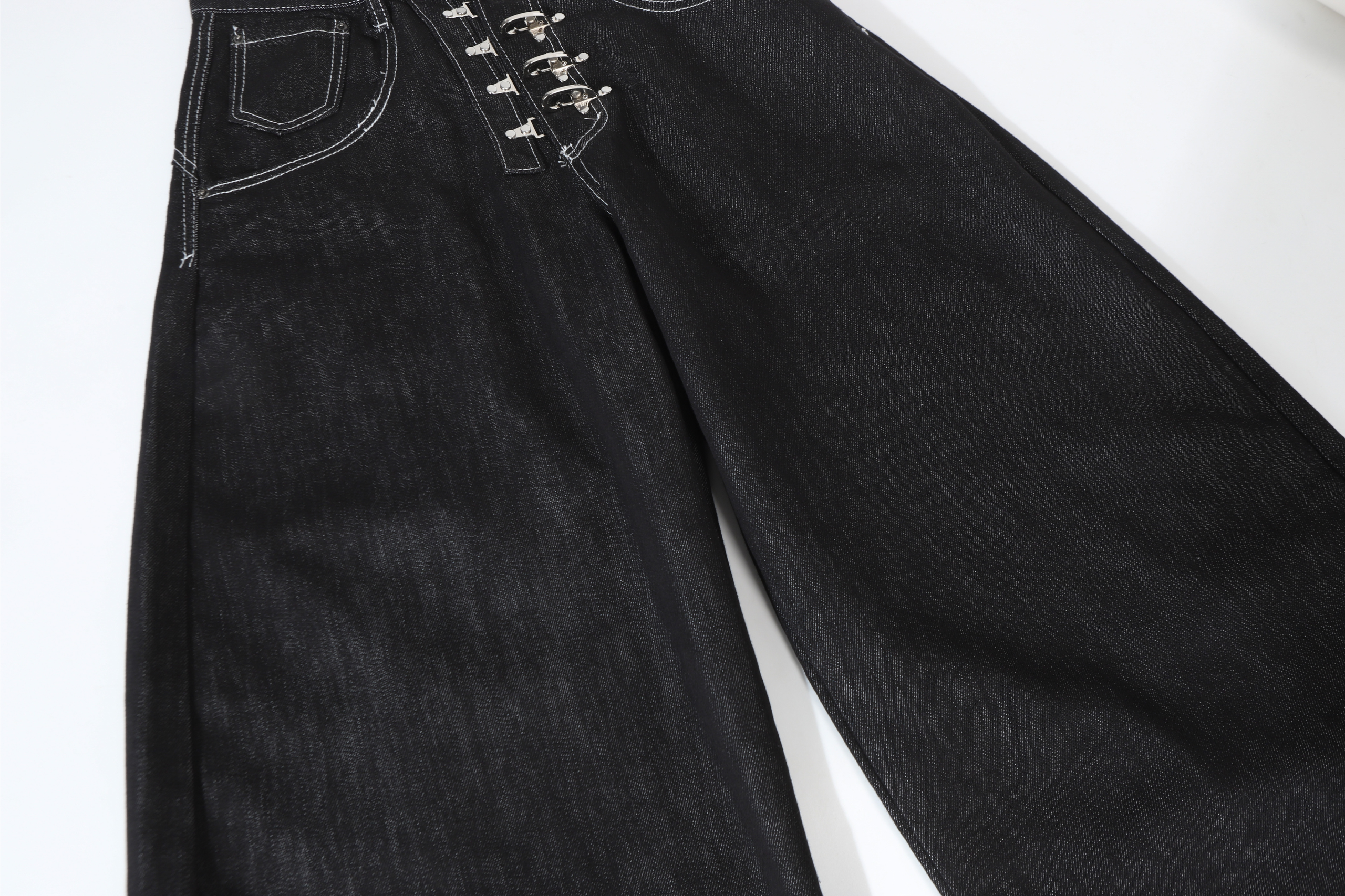 Wide-Leg Black Denim Pants with Metal Buckle Closure