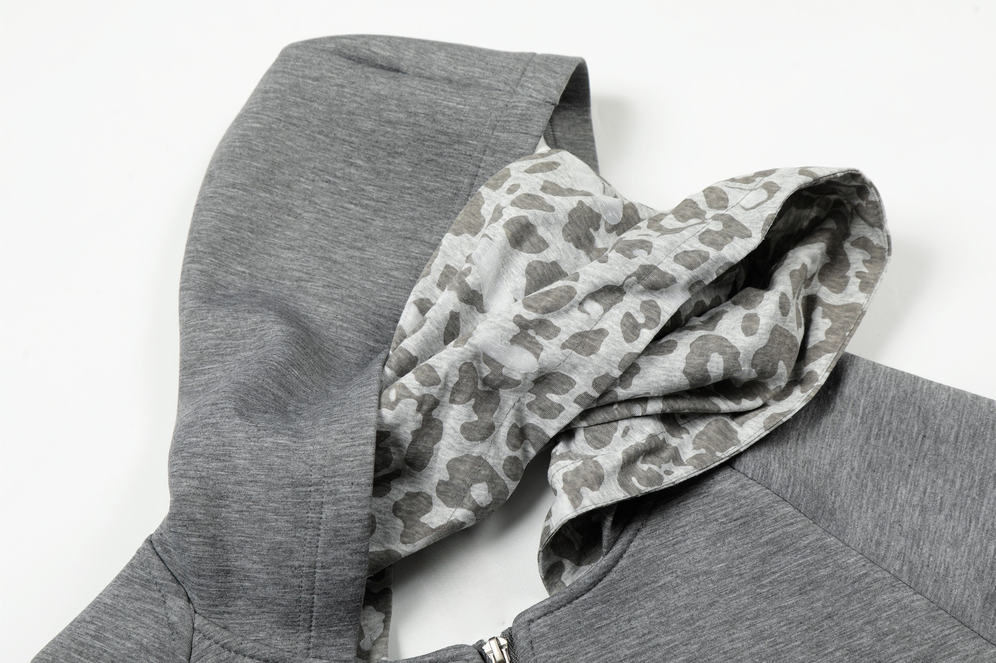 Omirad Double-Layer Zip-Up Hoodie | Grey Leopard Inner