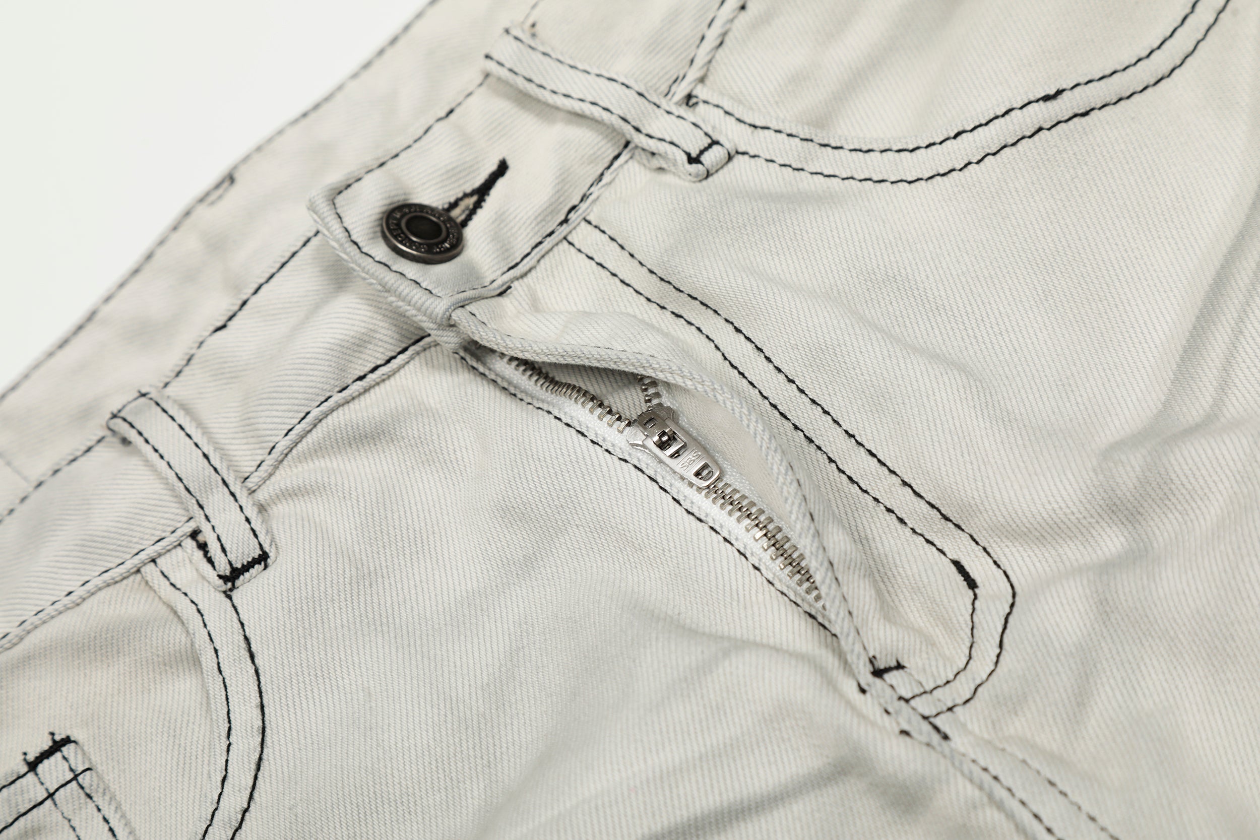 Omirad Clean-Wash Ultra Wide-Leg Jeans | Contrast Stitch