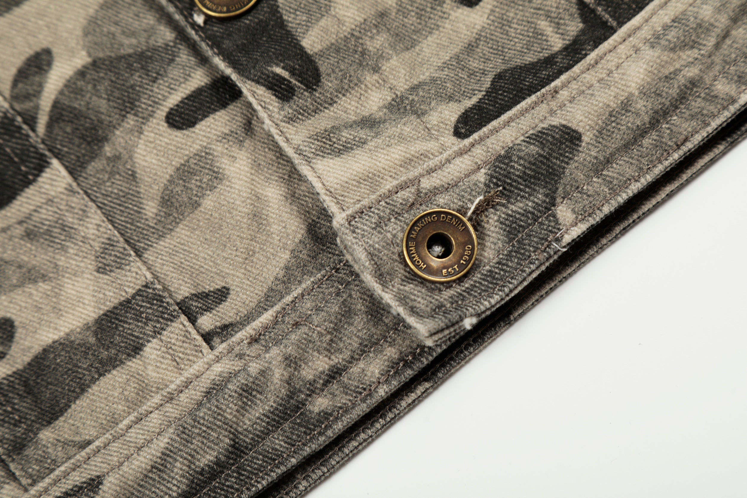 Camo Badge Denim Jacket | Cropped Streetwear Trucker