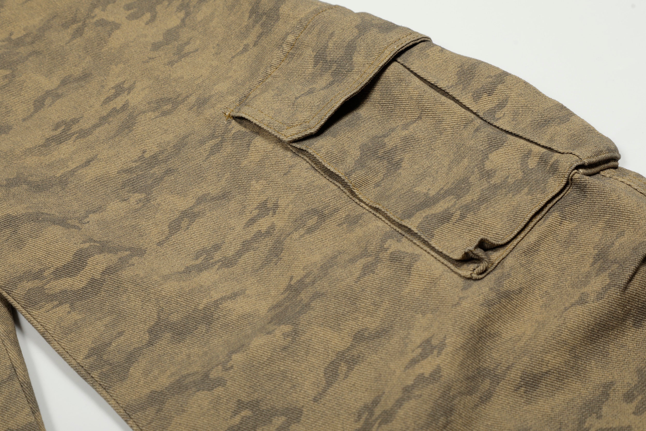 Omirad Desert Camo Wide-Leg Cargo Jeans | Streetwear Utility