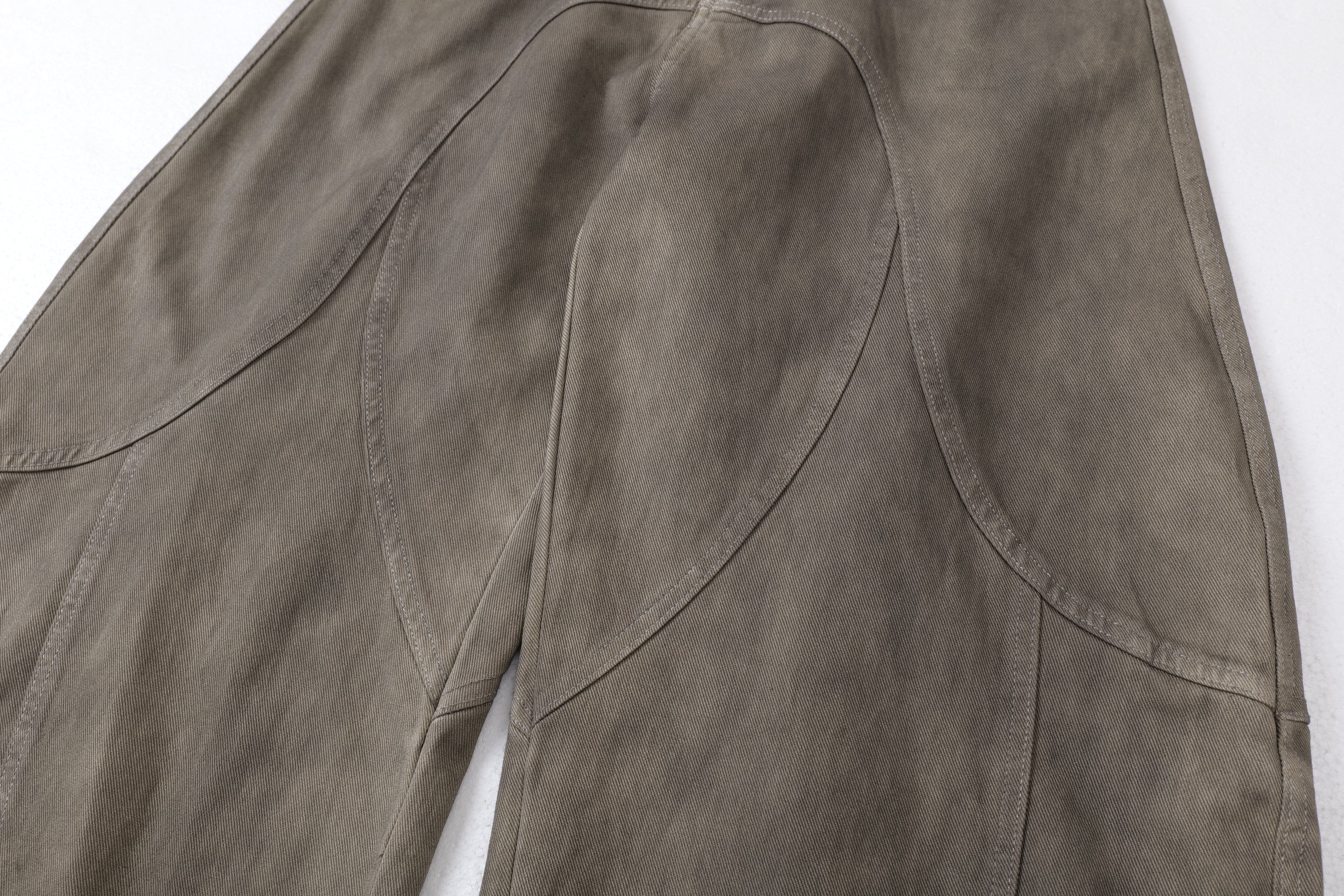 Omirad Washed Curved-Panel Blade Wide-Leg Jeans