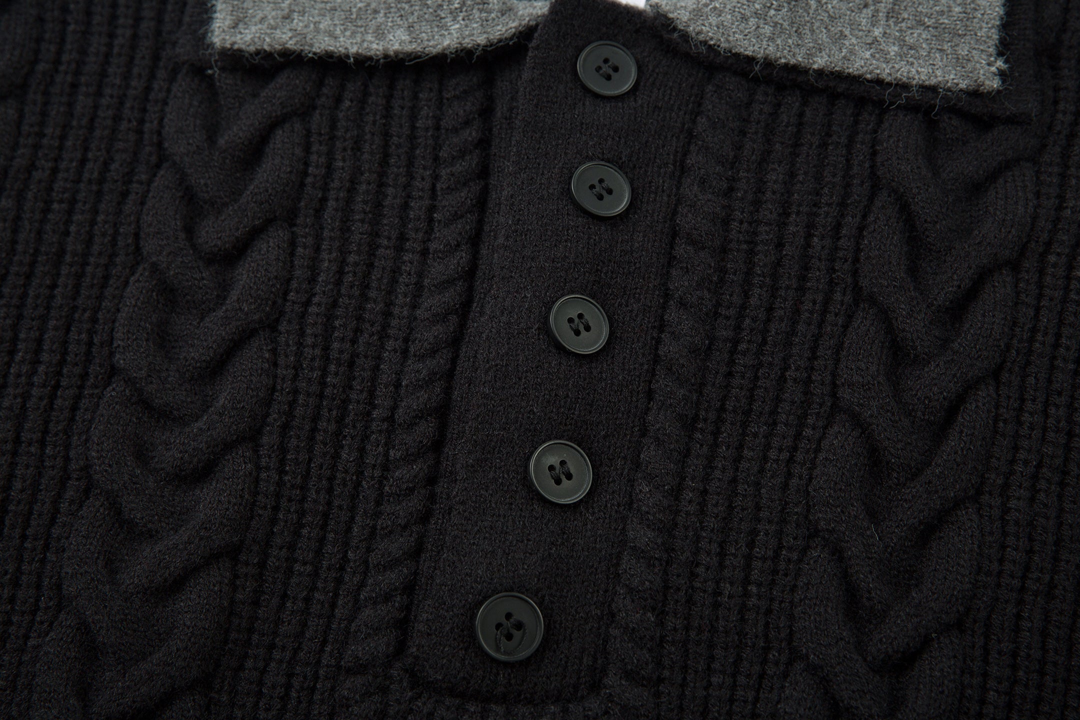 Omirad Vintage Cable Knit Polo Sweater | Contrast Collar