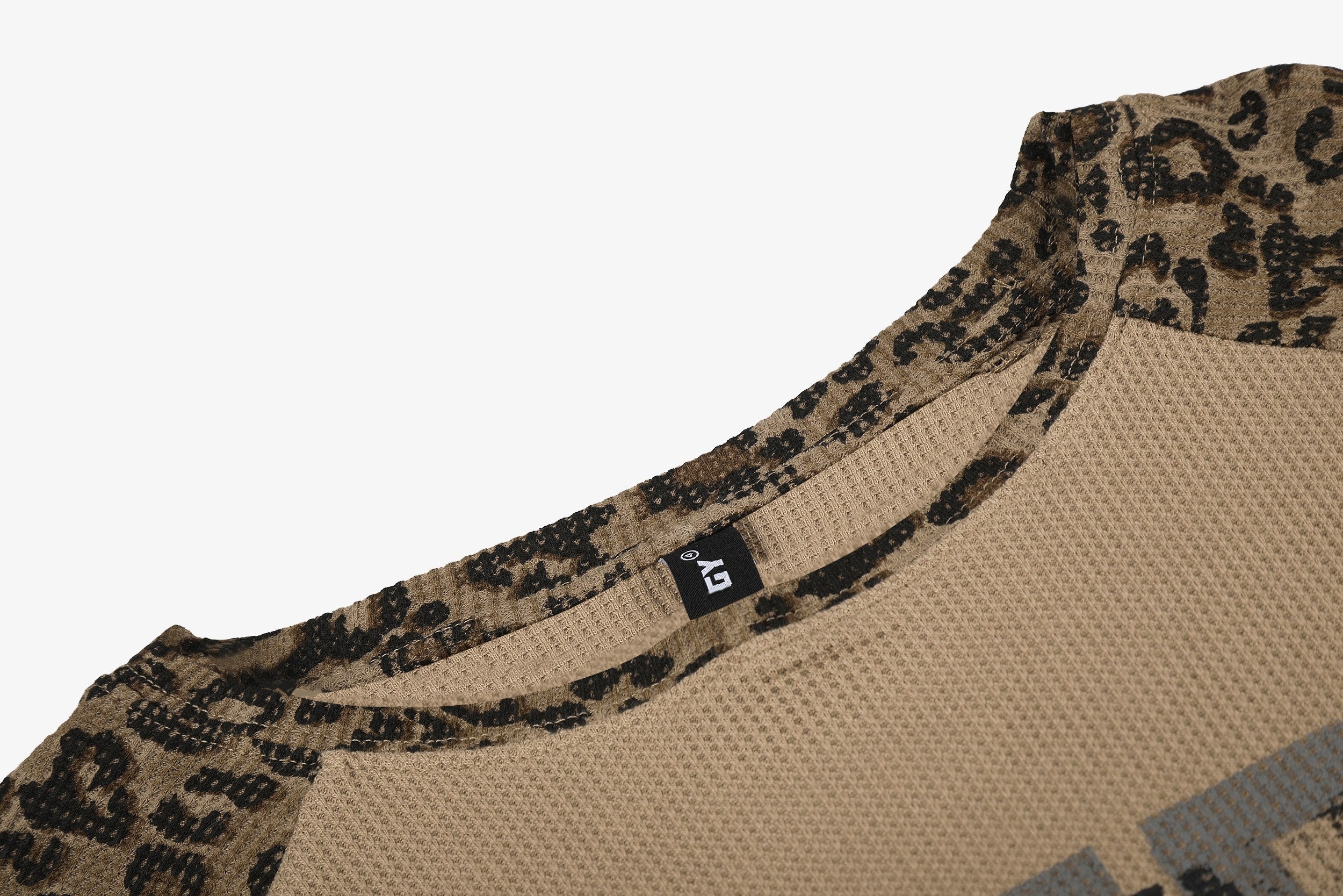 Leopard Raglan Sleeve Graphic Waffle Knit Long Sleeve T-Shirt