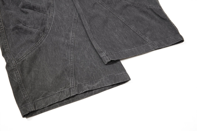 Dark gray cargo pant hem and side panel detail