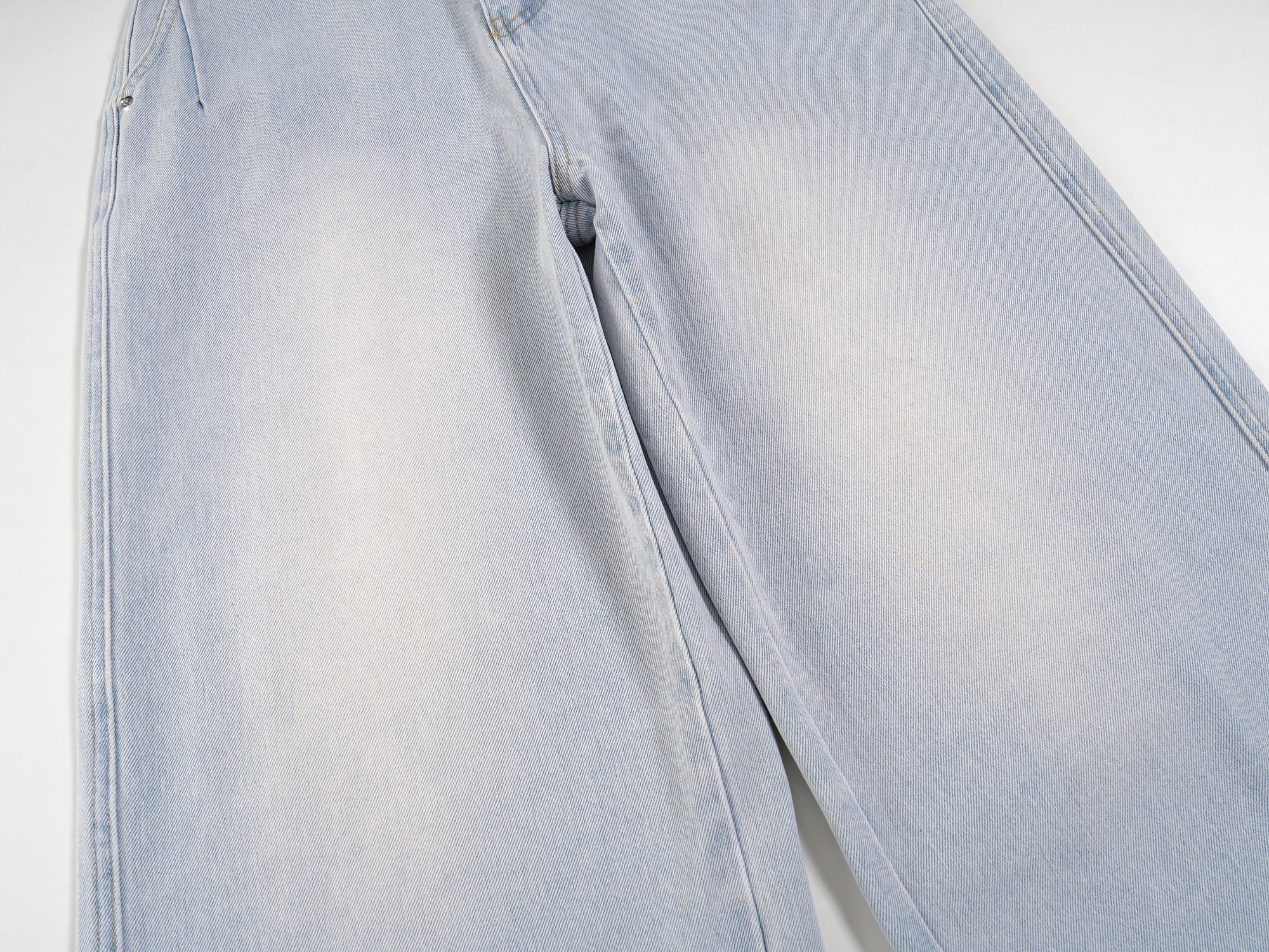Light-Wash Wide-Leg Denim Pants | Relaxed Streetwear Fit