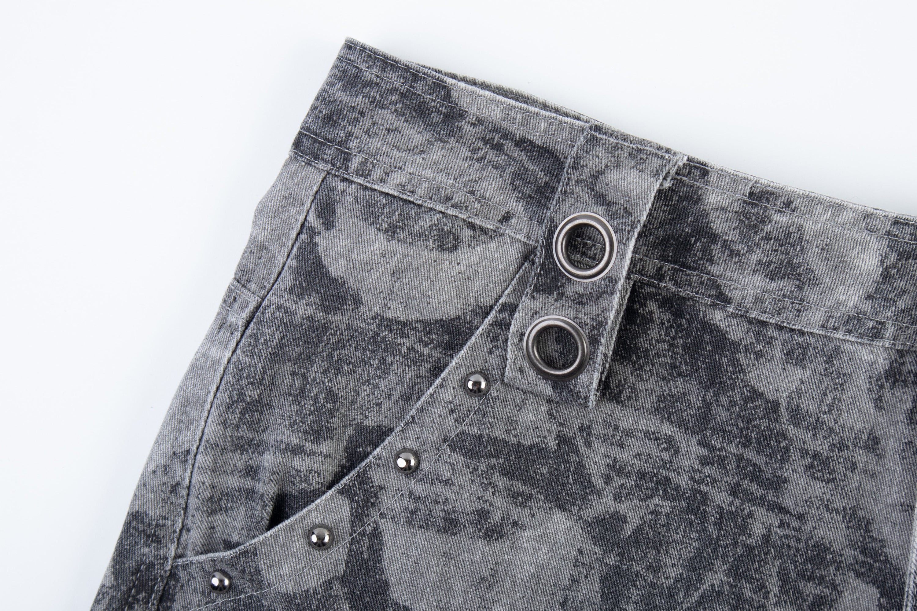 Distressed Camo Multi-Pocket Cargo Pants | Streetwear