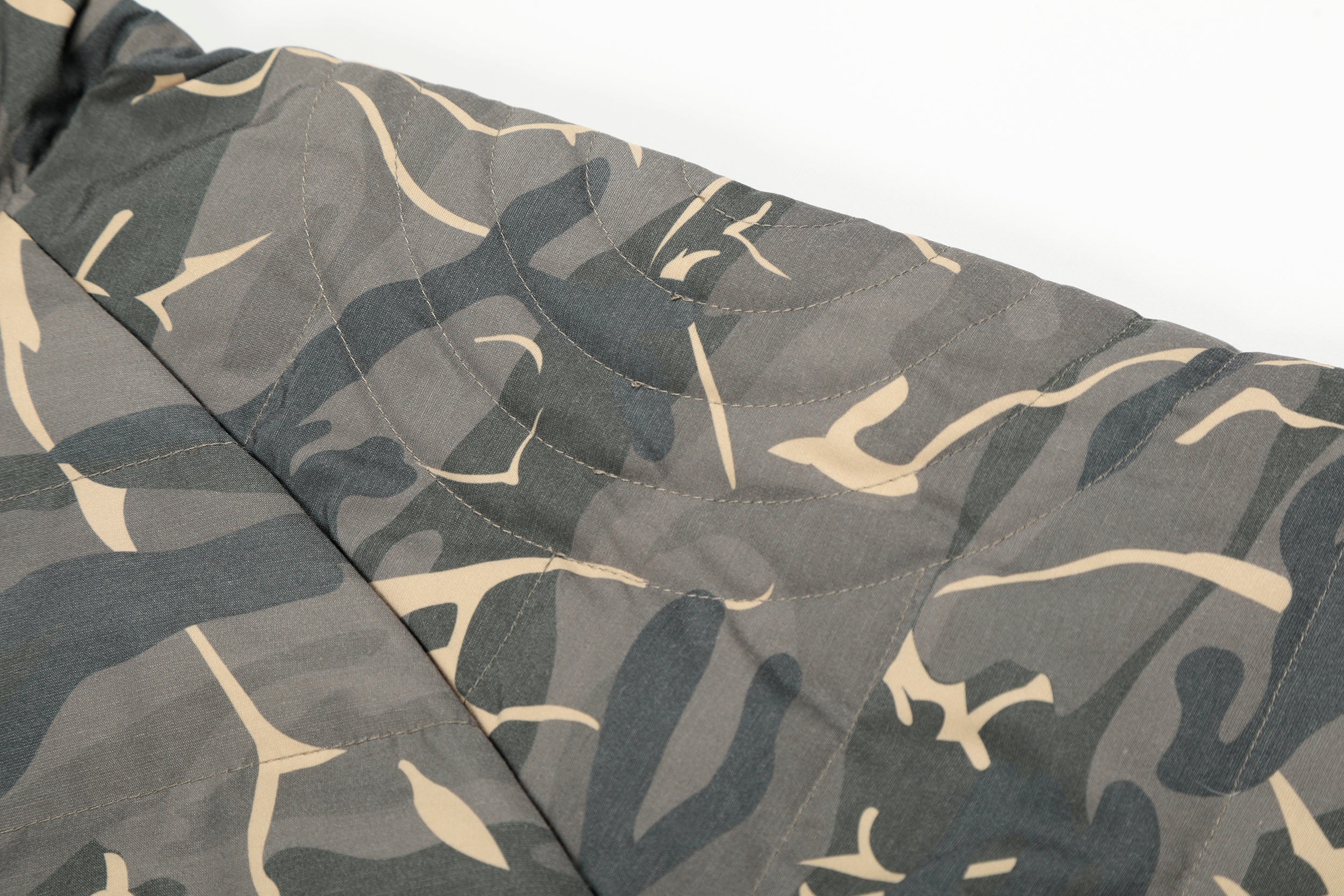 Omirad Camo Down Puffer Jacket | 70% White Duck Down