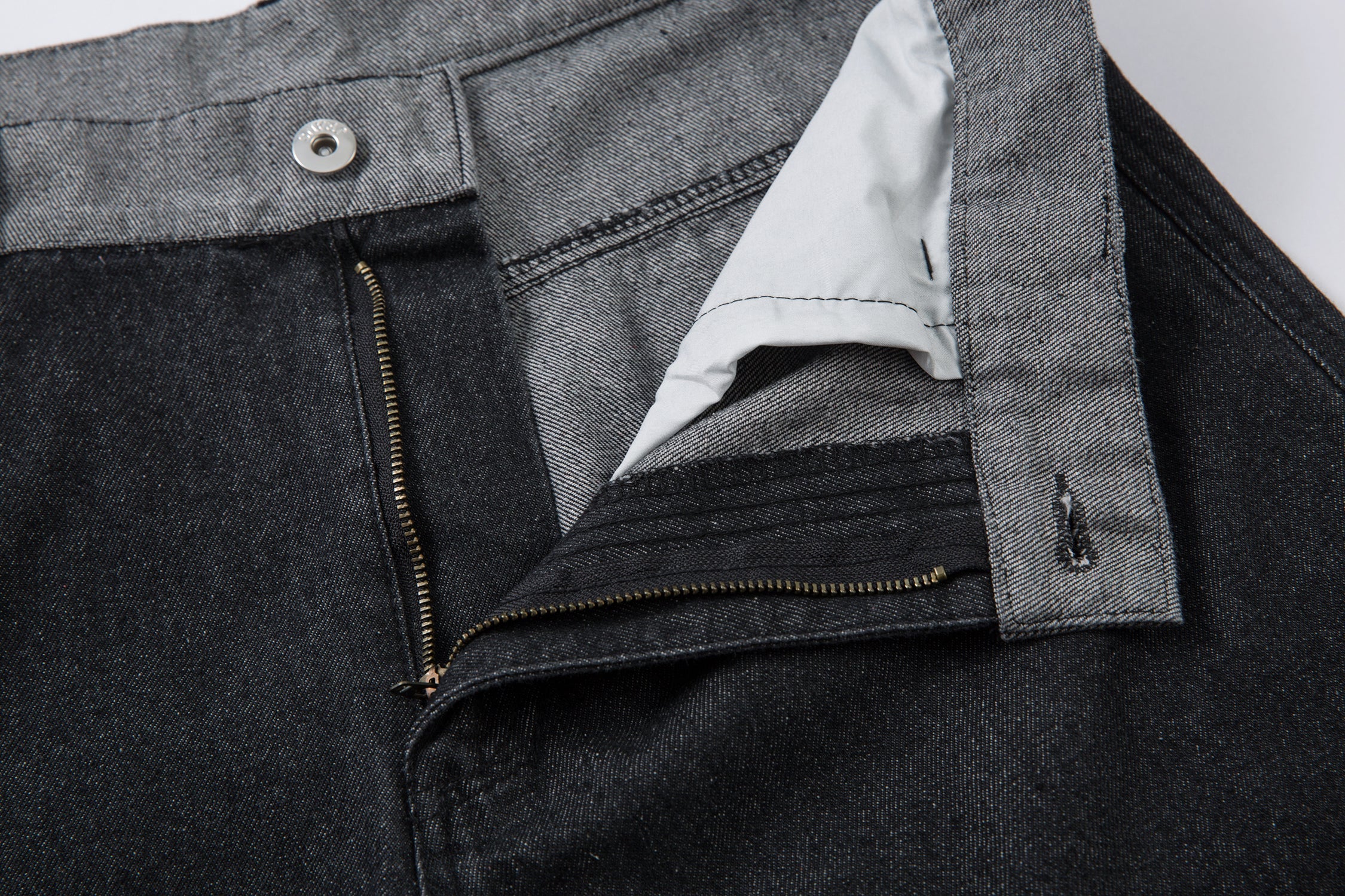 Omirad Contrast Pocket Wide-Leg Jeans | Black Denim