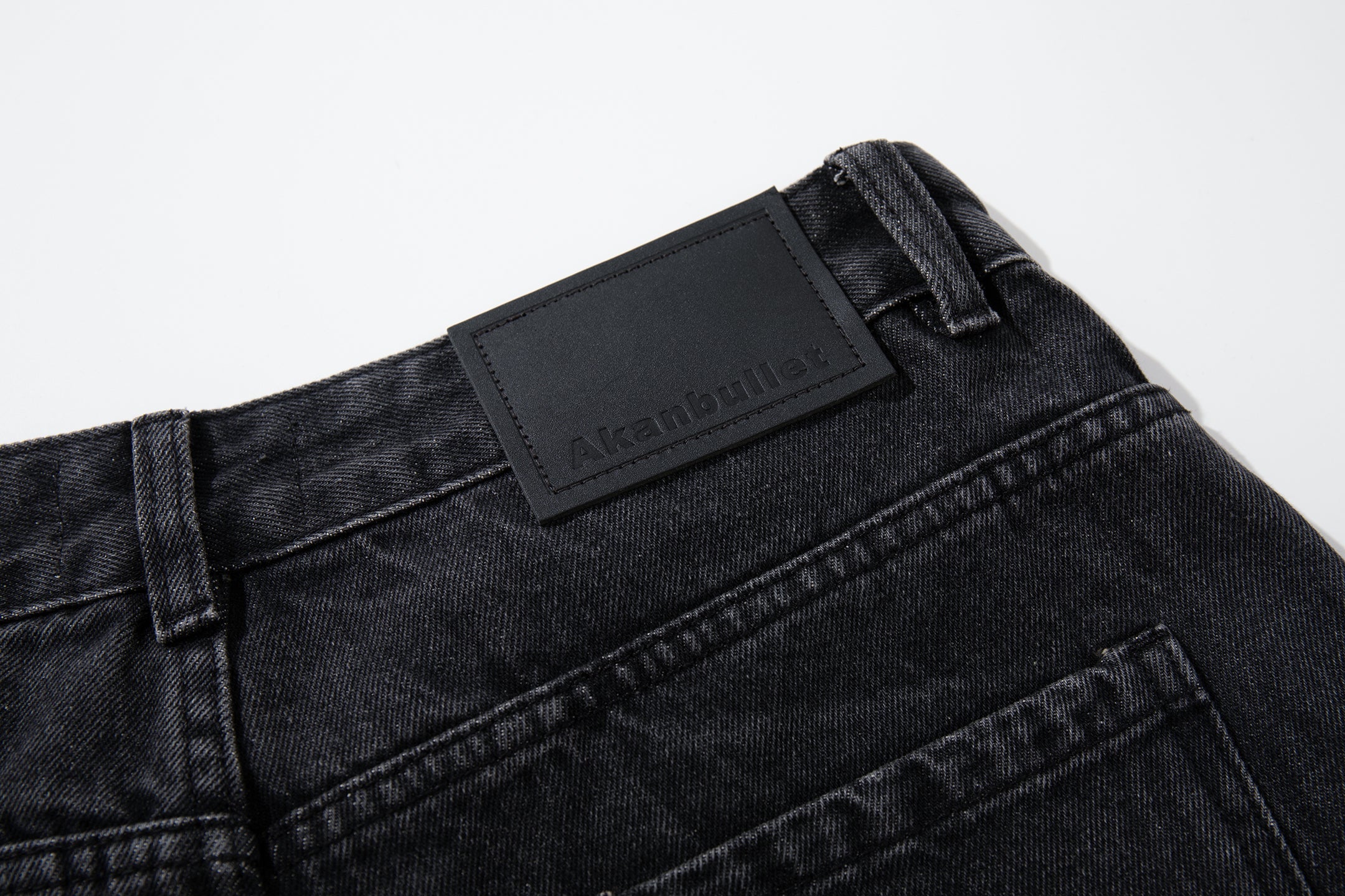 Gradient Washed Wide-Leg Denim Jeans | Curved Panel