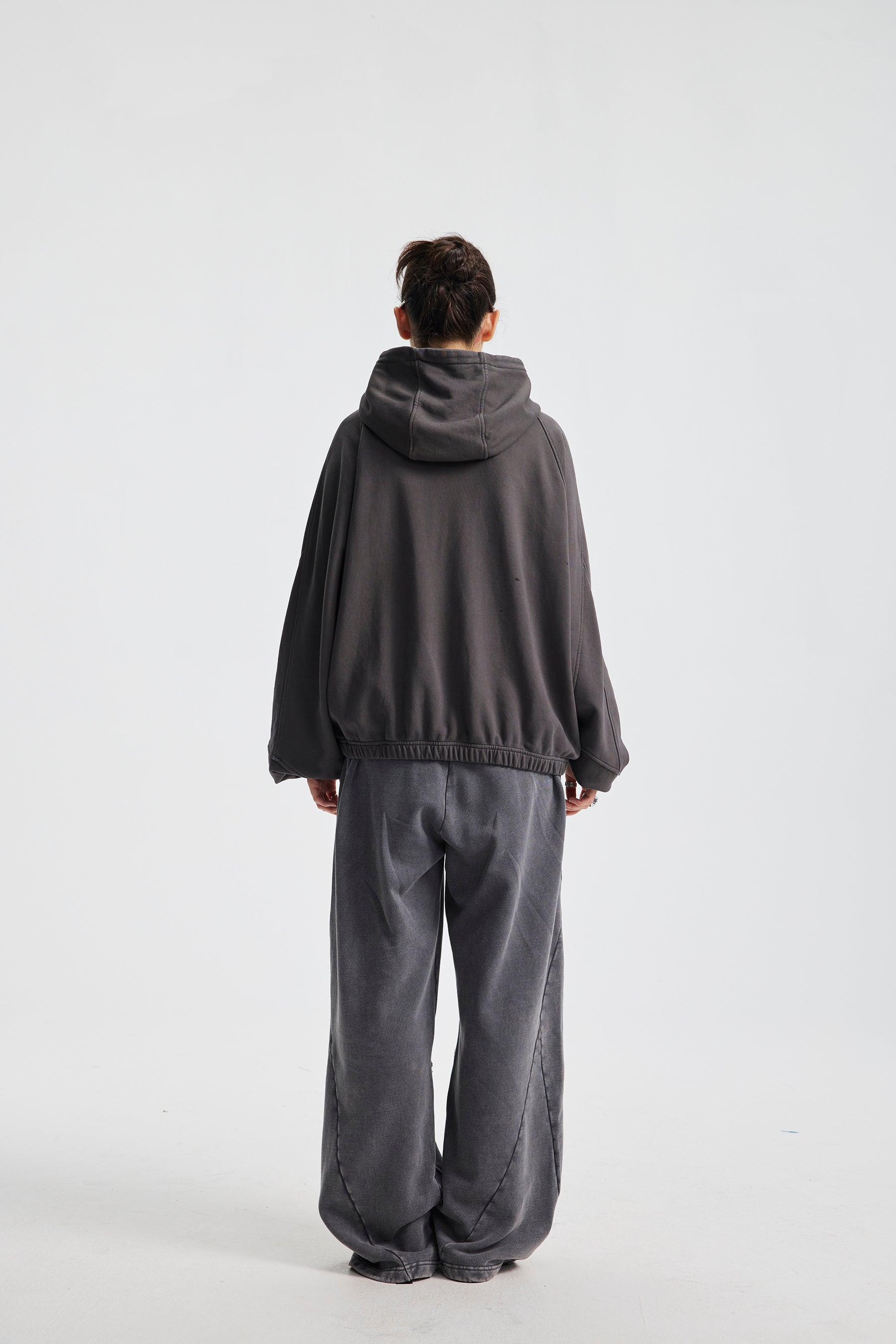 Curved-Seam Full-Zip Hoodie | Washed Cotton Streetwear