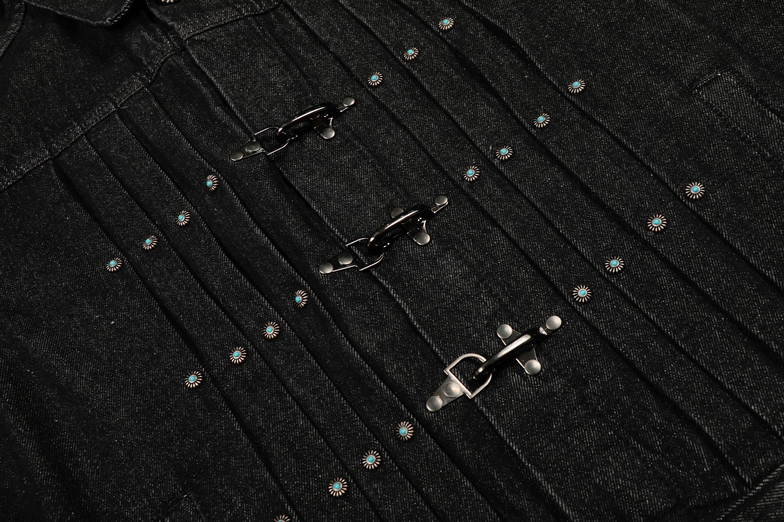 Metal Buckle Pleated Black Denim Jacket | Cropped Boxy Fit