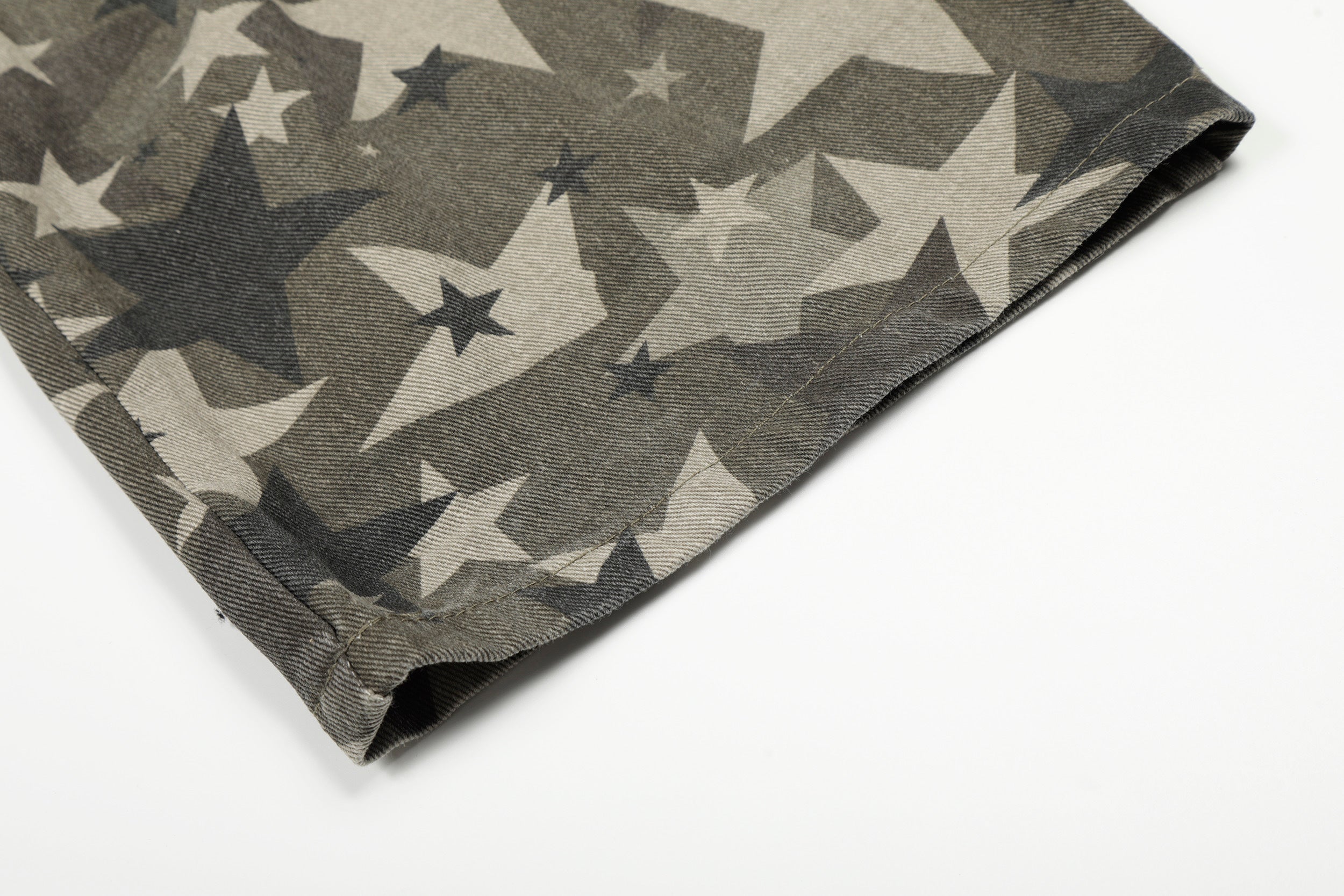 Omirad Star Camo Cargo Pants | Barrel-Leg Street Style