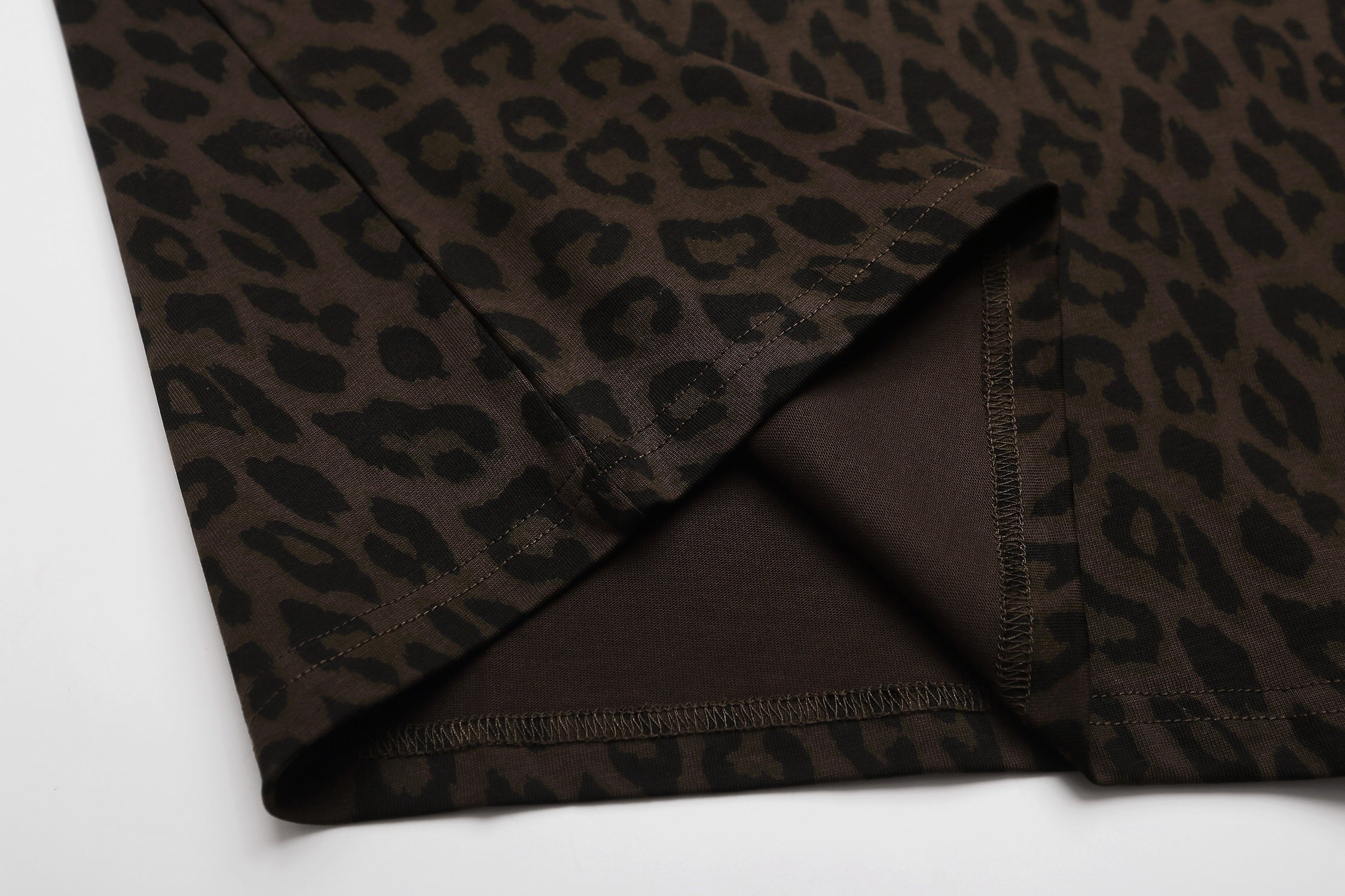Omirad Leopard Print Graphic T-Shirt | Y2K Streetwear Tee