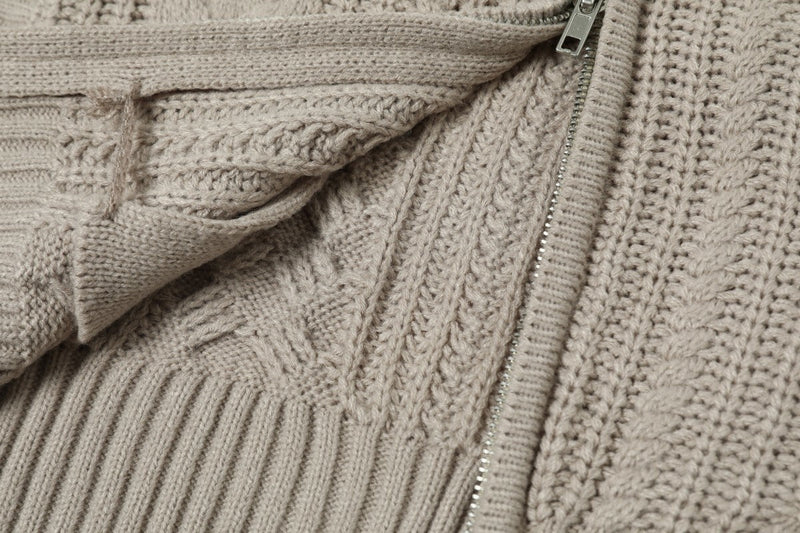 Close-up of the sweater lining and zipper opening with ribbed collar detail