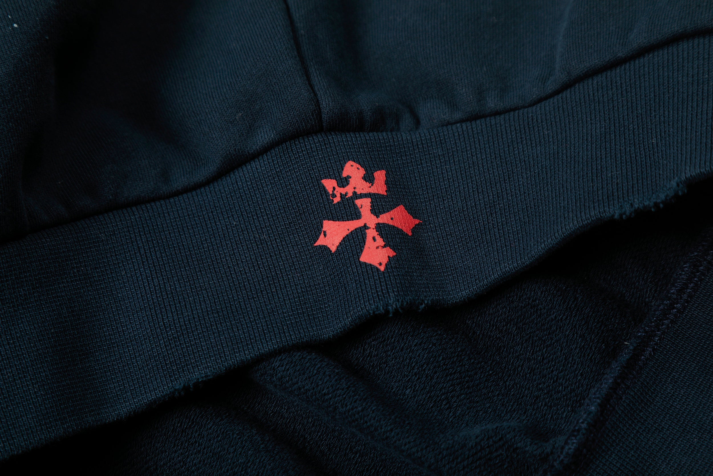 Distressed Crest Zip-Up Hoodie | Navy Gold Graphic Streetwear