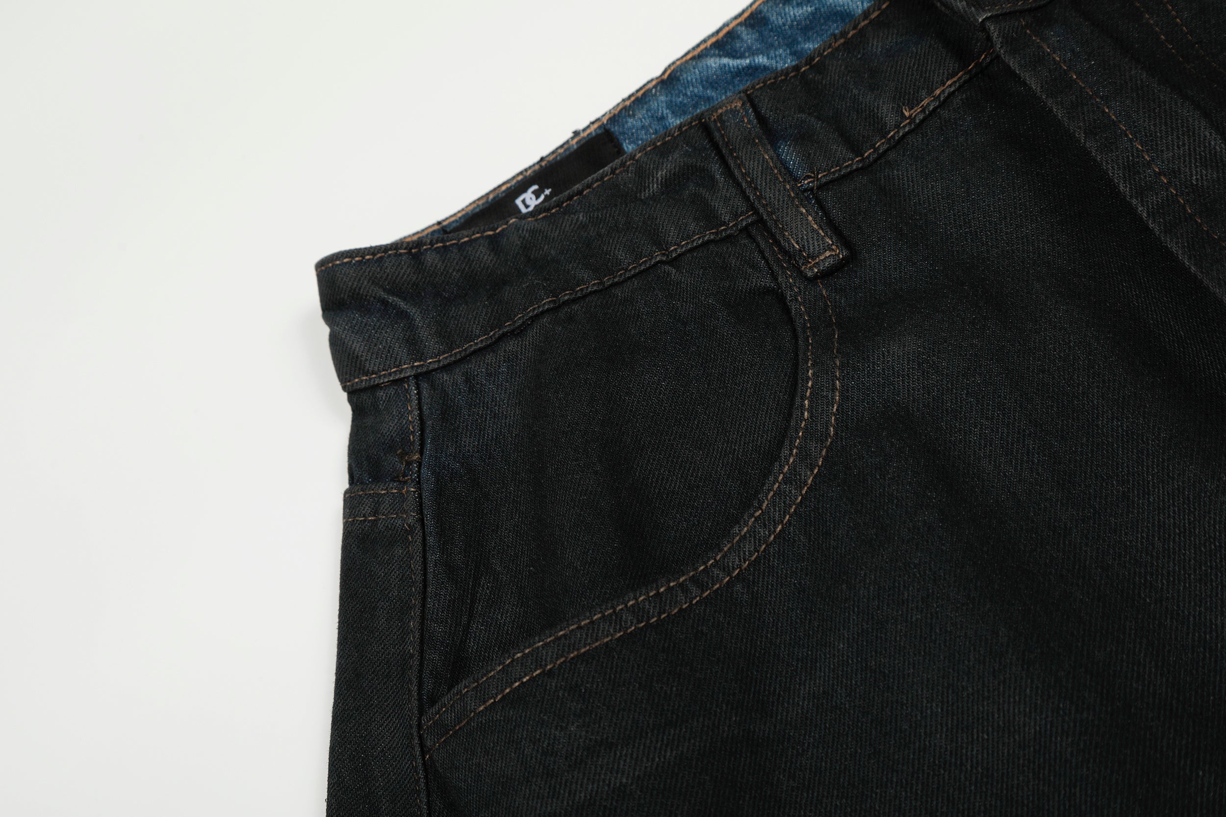 Omirad Minimal Curved Wide-Leg Denim Pants | Black
