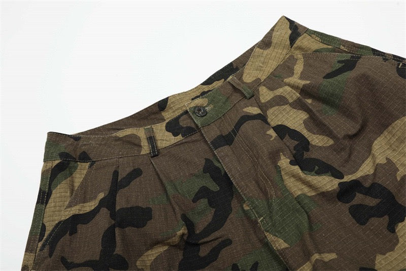 Men's Woodland Camo Wide-Leg Cargo Shorts | Ripstop Cotton
