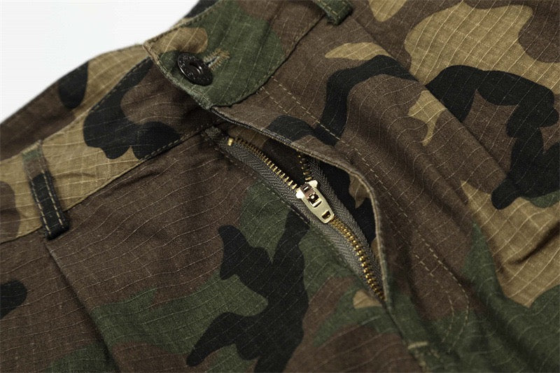 Men's Woodland Camo Wide-Leg Cargo Shorts | Ripstop Cotton