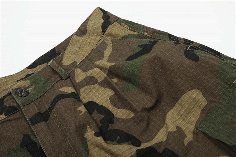 Men's Woodland Camo Wide-Leg Cargo Shorts | Ripstop Cotton