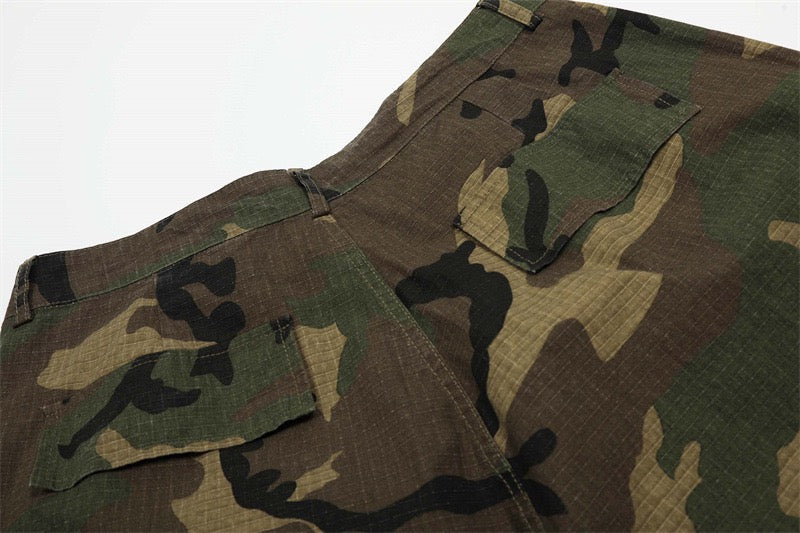 Men's Woodland Camo Wide-Leg Cargo Shorts | Ripstop Cotton
