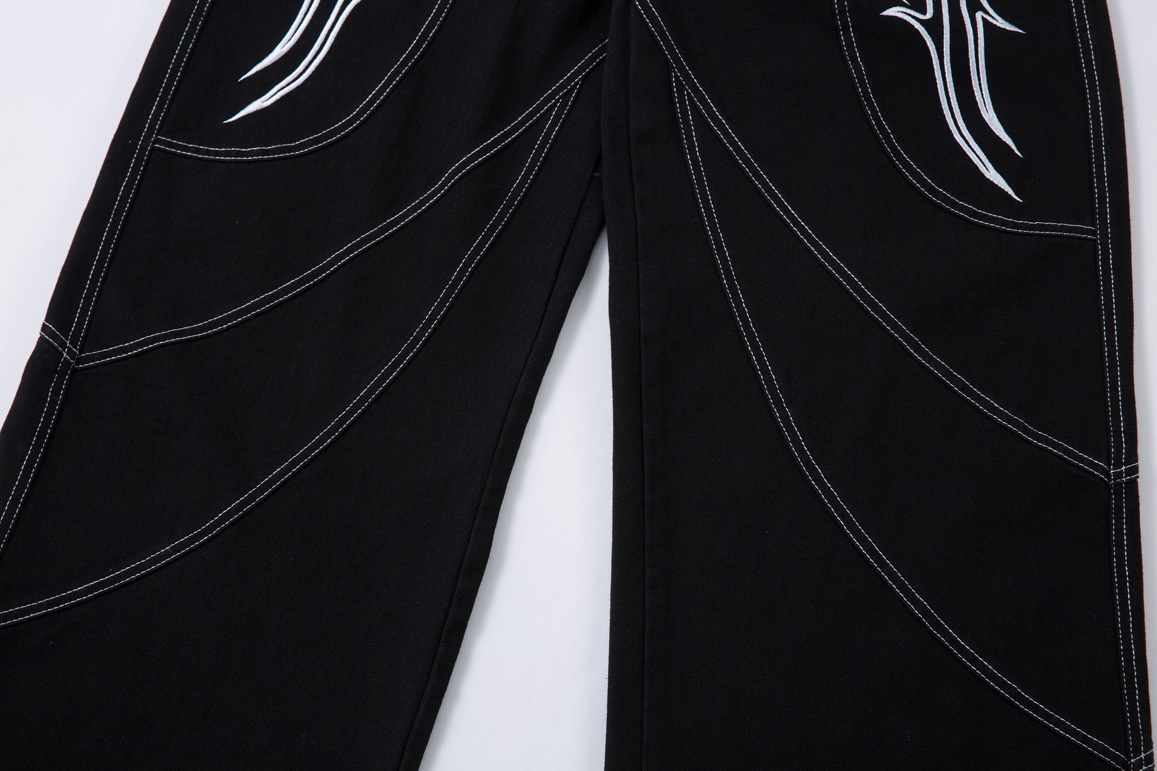 Tribal Embroidery Wide-Leg Jeans | Y2K Black Baggy Denim