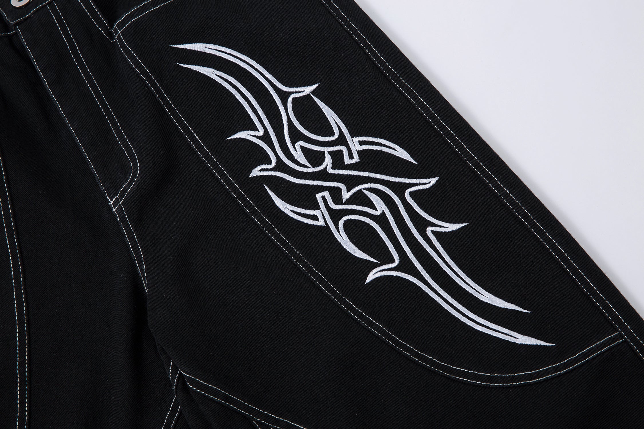 Tribal Embroidery Wide-Leg Jeans | Y2K Black Baggy Denim