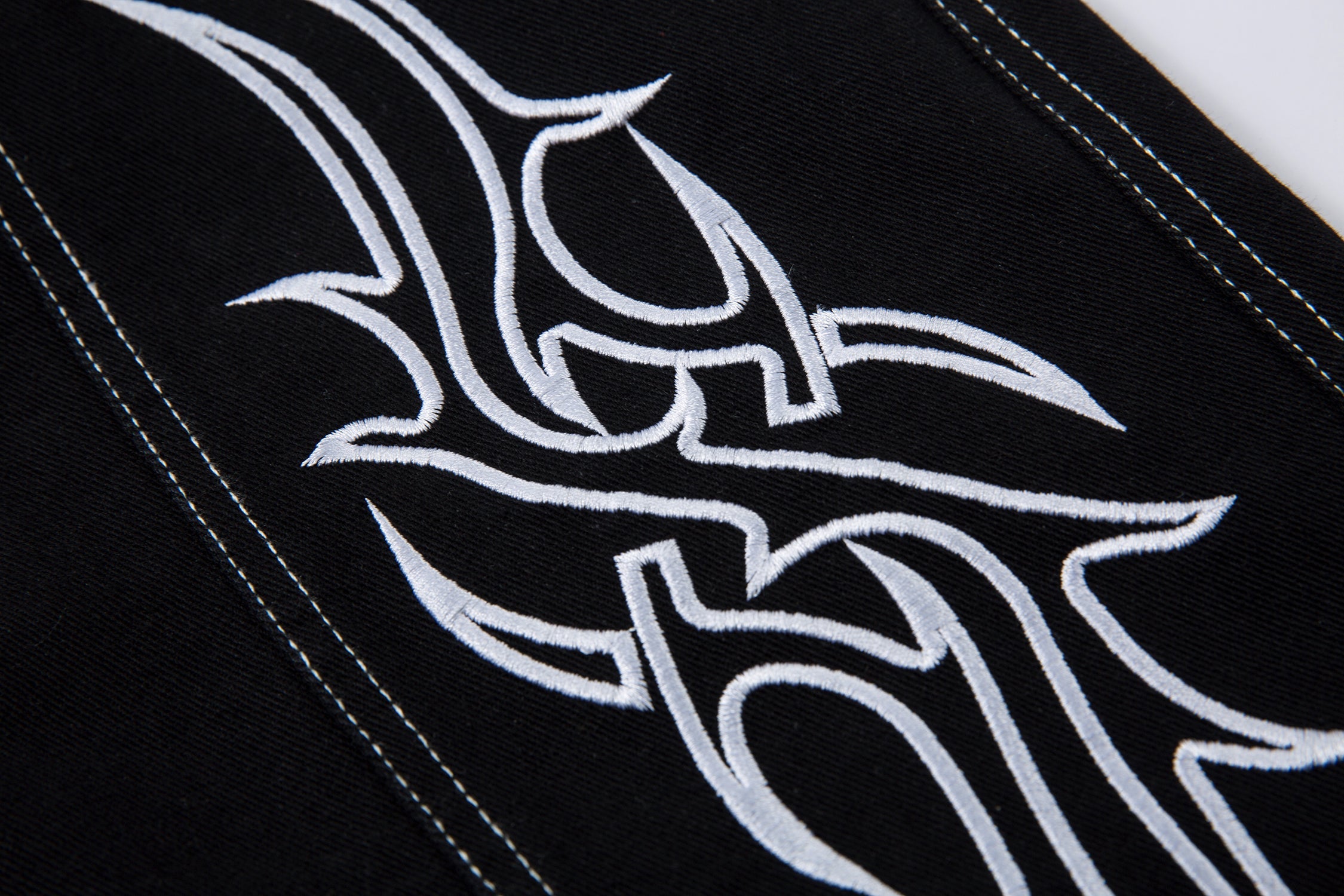 Tribal Embroidery Wide-Leg Jeans | Y2K Black Baggy Denim