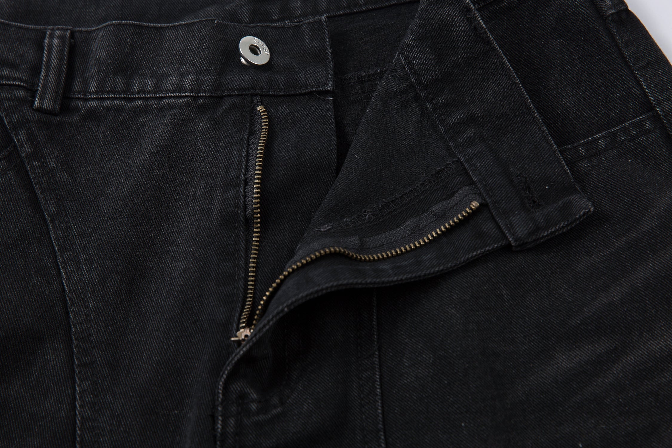 Omirad Washed Arc-Panel Cargo Wide-Leg Jeans | Black