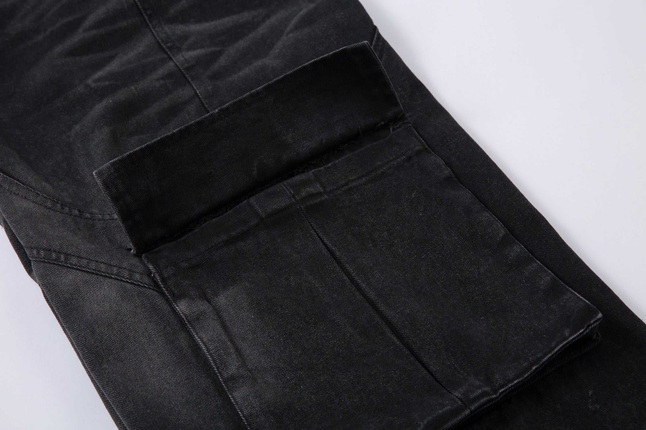 Omirad Washed Arc-Panel Cargo Wide-Leg Jeans | Black