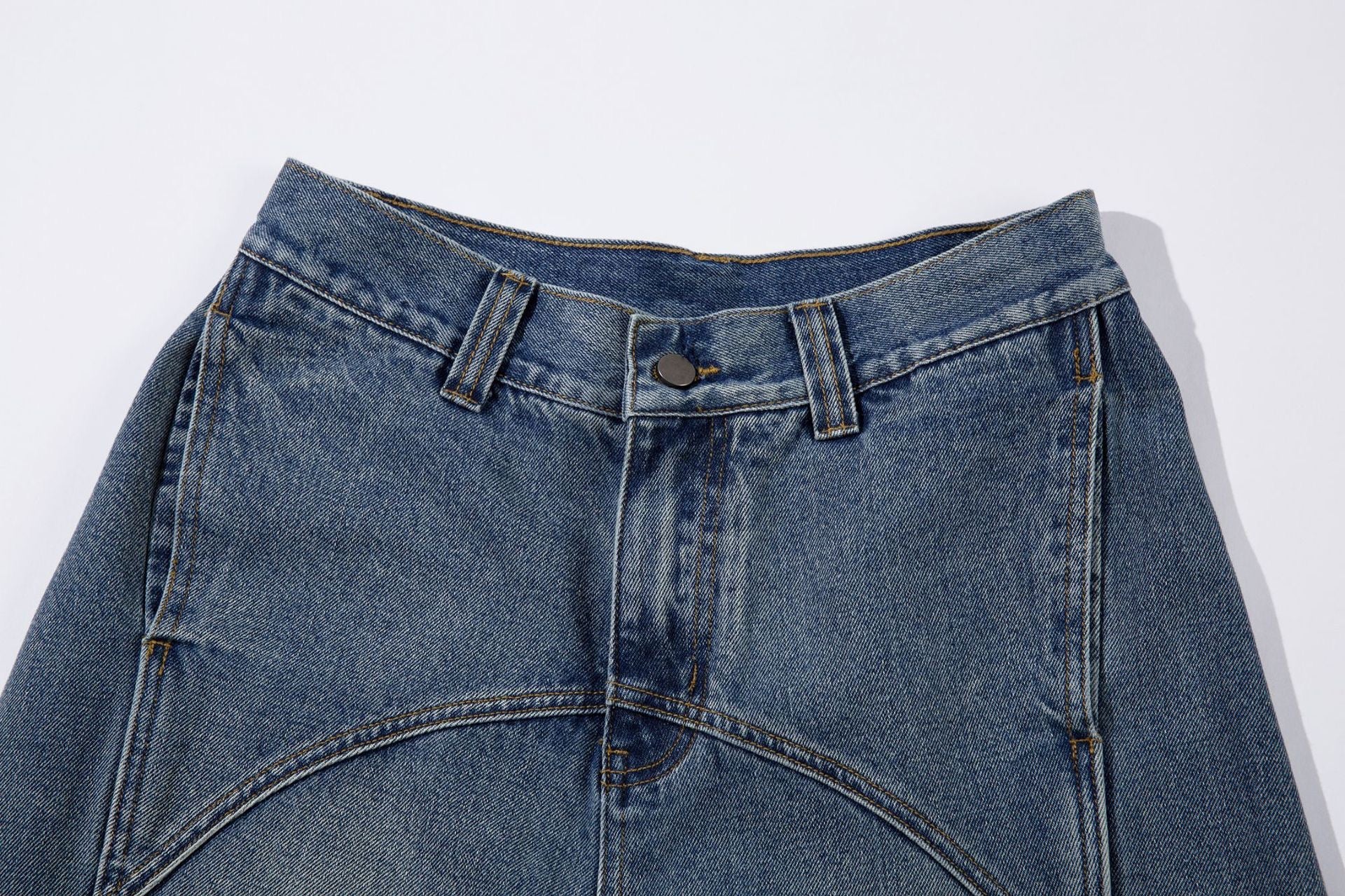 Omirad Curved Blade Wide-Leg Jeans | Sculptural Denim