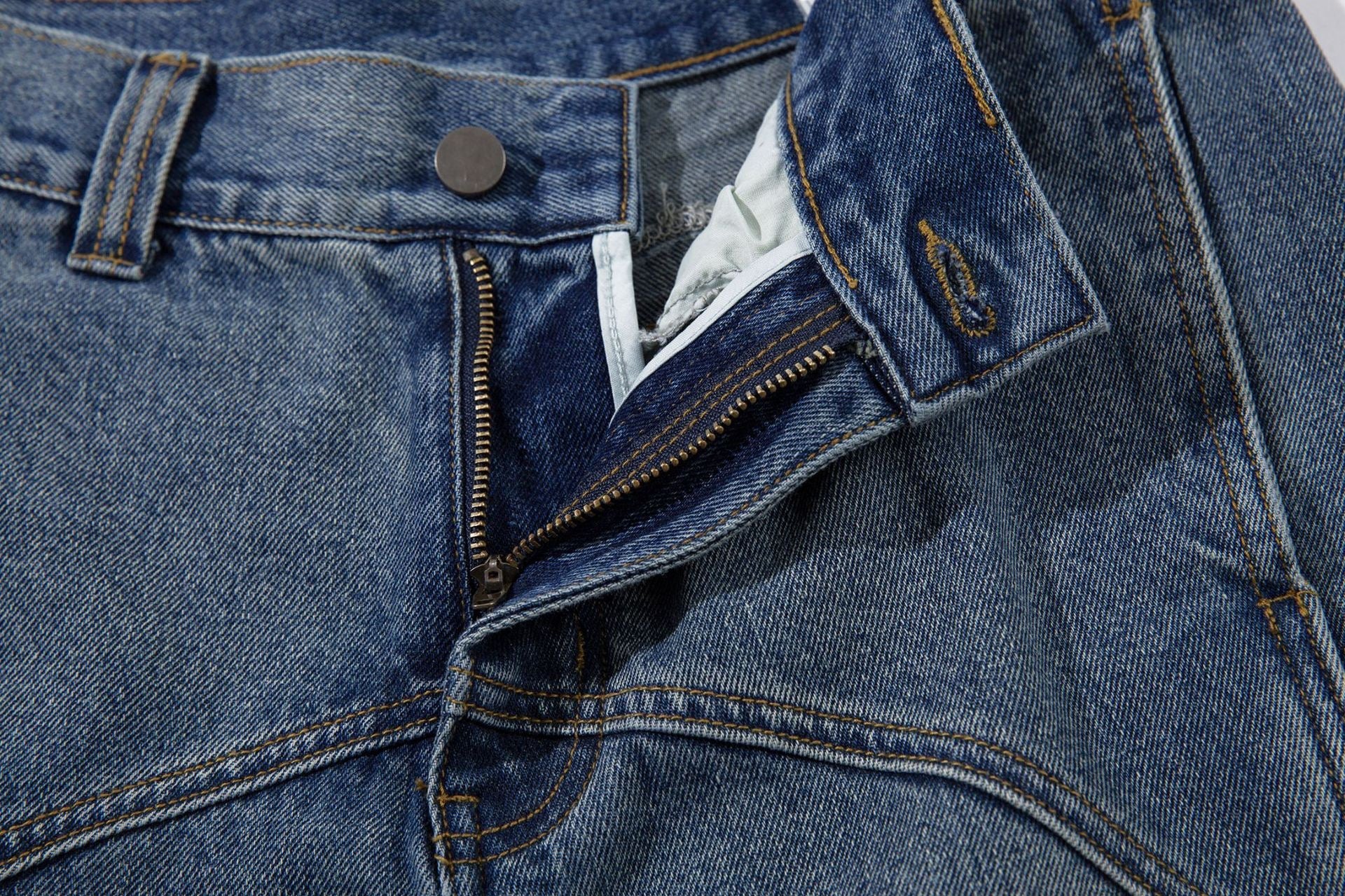 Omirad Curved Blade Wide-Leg Jeans | Sculptural Denim