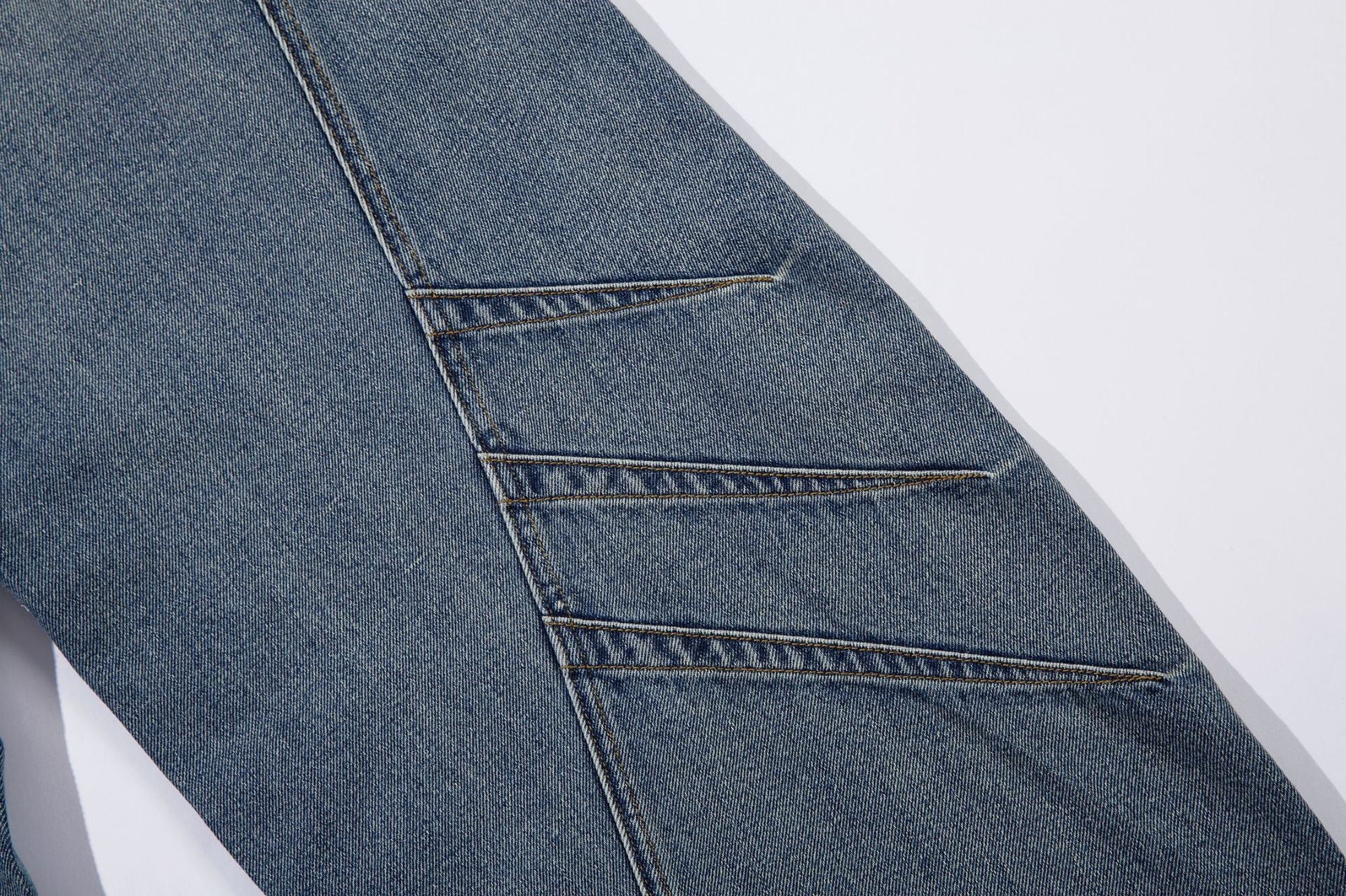 Omirad Curved Blade Wide-Leg Jeans | Sculptural Denim