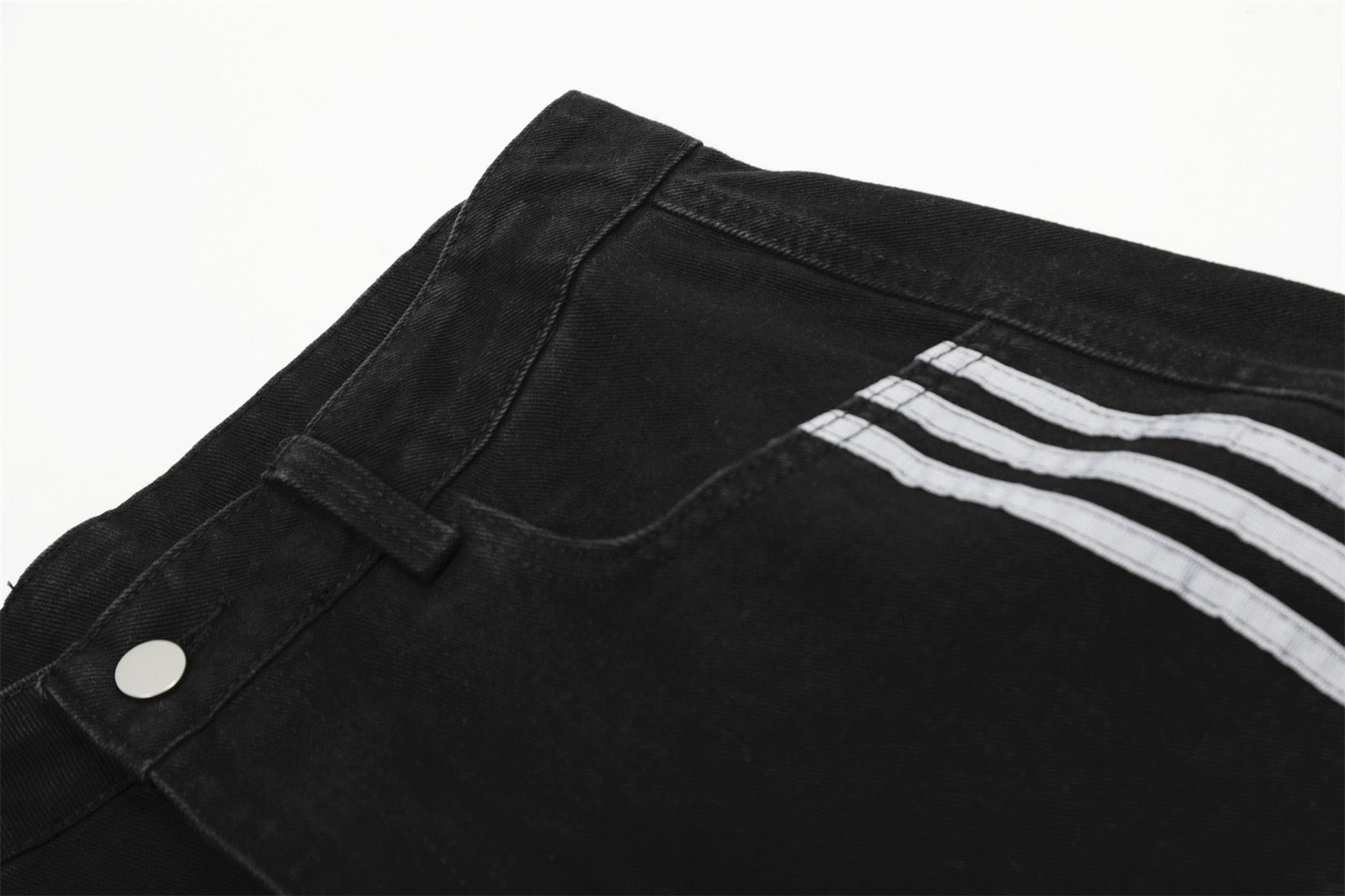 Omirad Wide-Leg Curved Panel Jeans | Stripe Detail