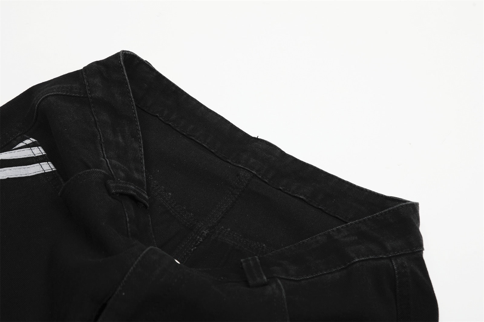 Omirad Wide-Leg Curved Panel Jeans | Stripe Detail