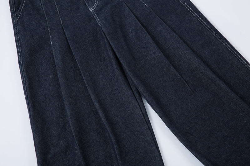 Sculpted Pleated Balloon-Leg Denim Jeans | Deep Indigo