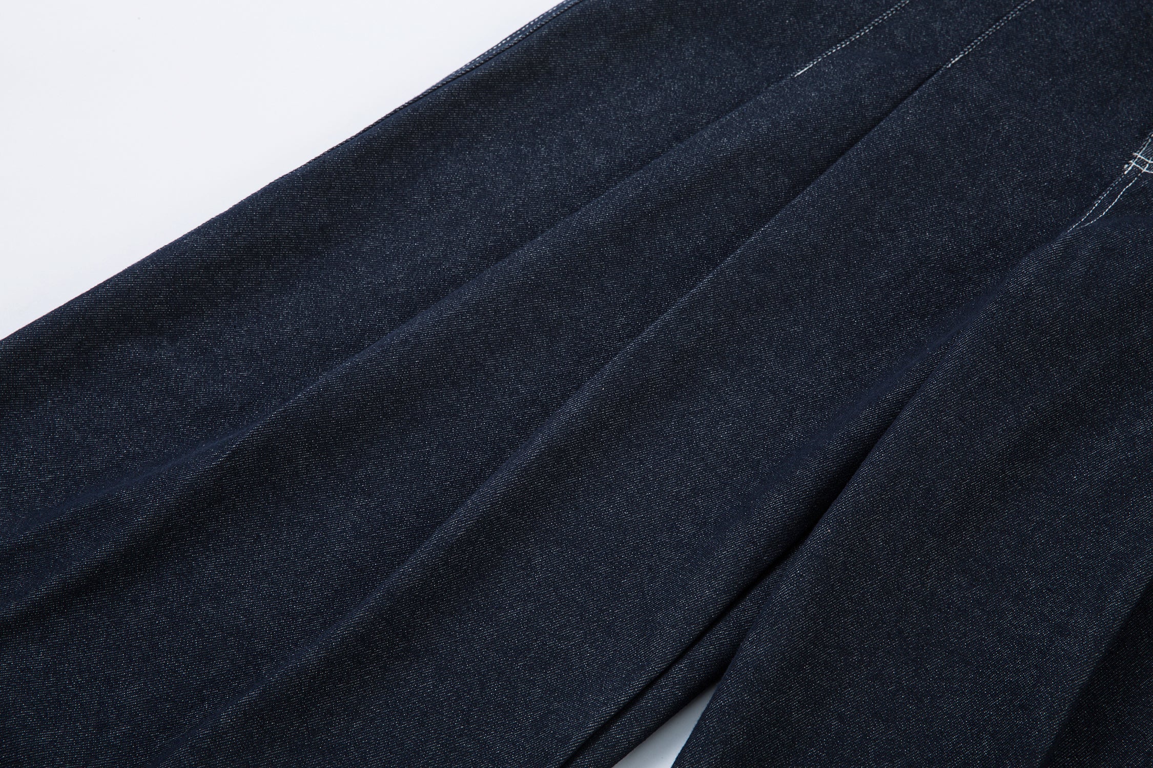 Sculpted Pleated Balloon-Leg Denim Jeans | Deep Indigo