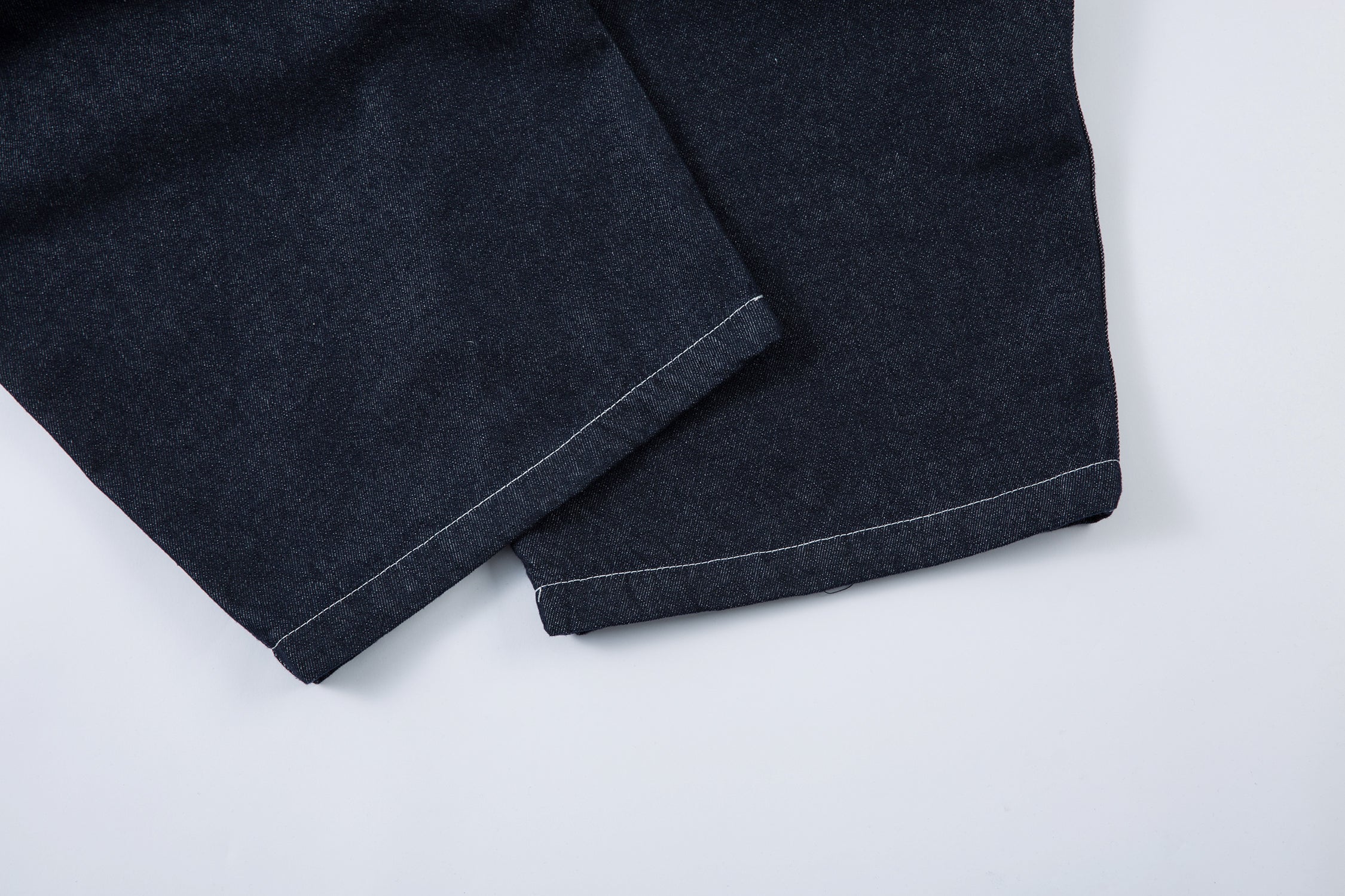 Sculpted Pleated Balloon-Leg Denim Jeans | Deep Indigo