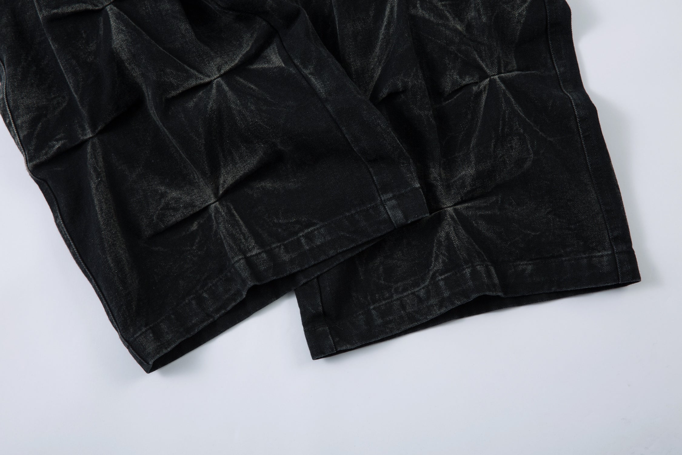 Omirad 3D Pleated Wide-Leg Jeans | Washed Black Denim