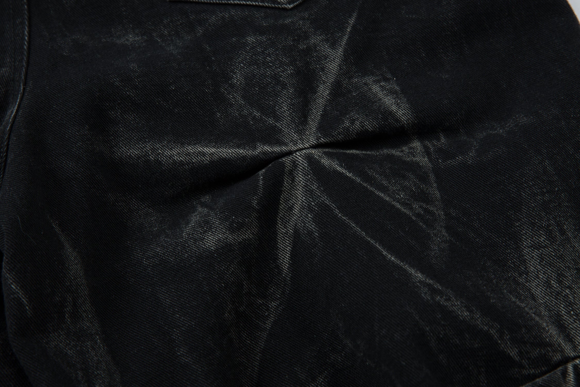 Omirad 3D Pleated Wide-Leg Jeans | Washed Black Denim