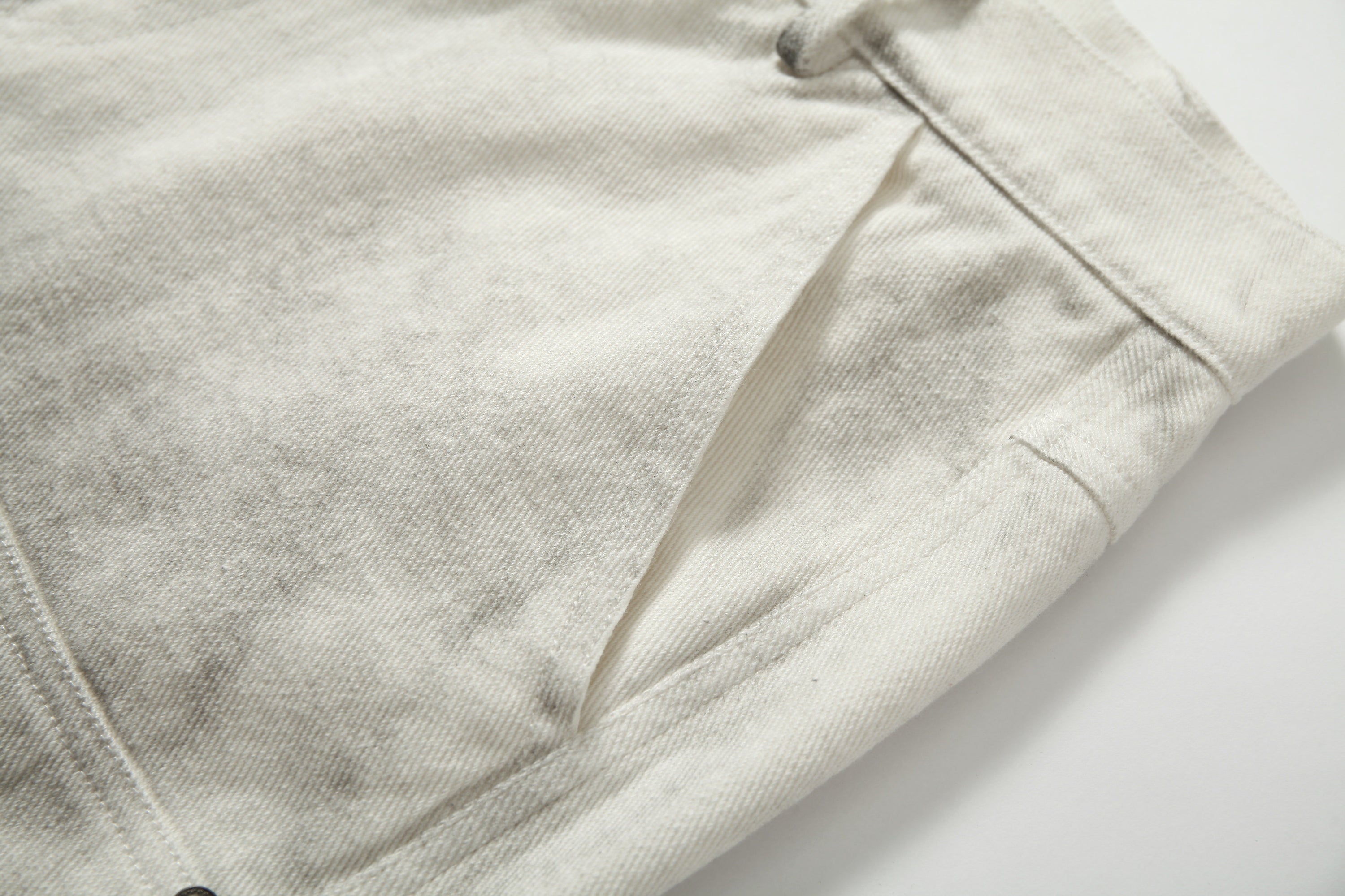 Washed Utility Cargo Jeans | Straight-Leg Cotton Denim