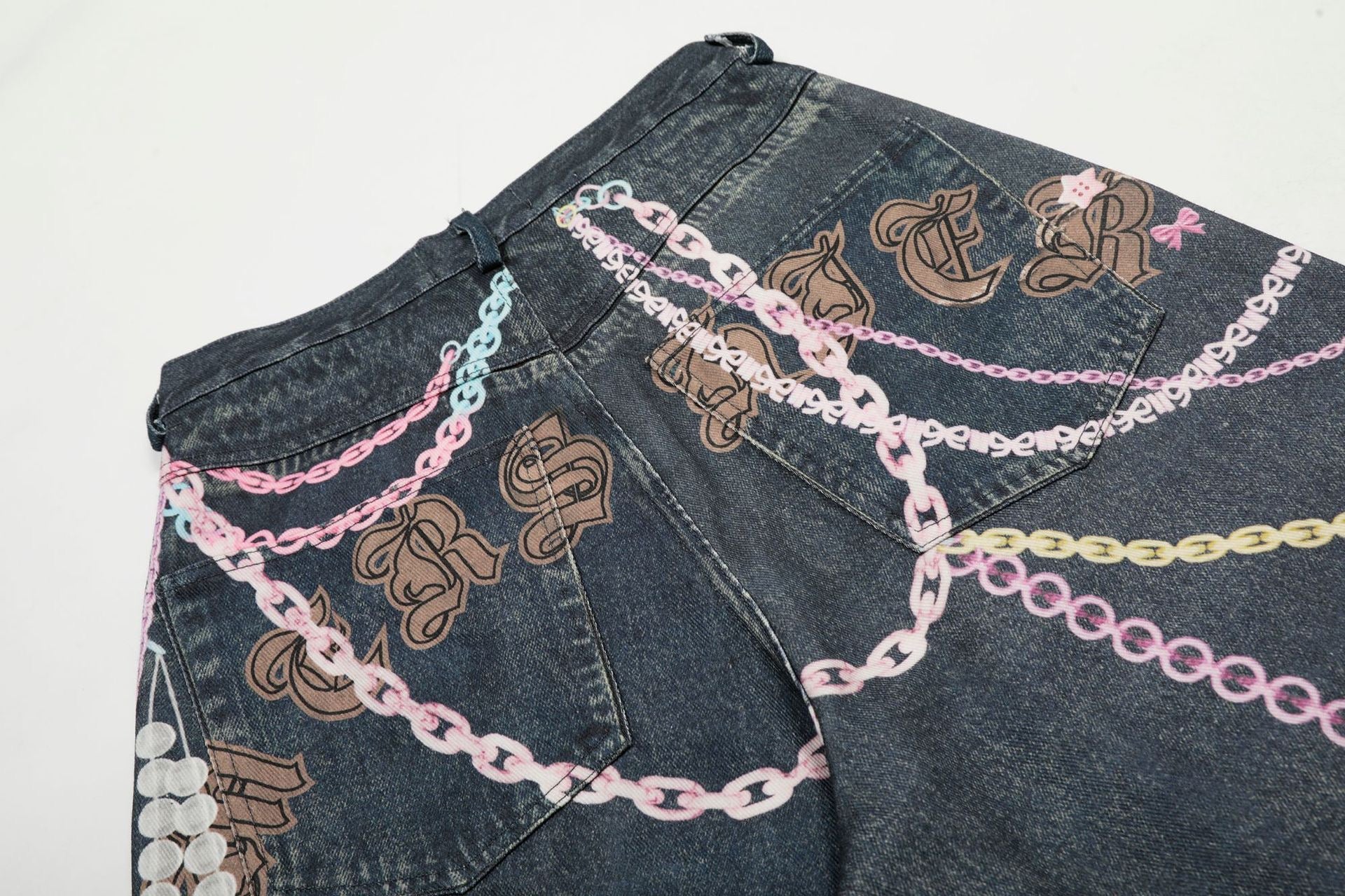 Omirad Chain Graffiti Wide-Leg Denim Shorts | Street Style