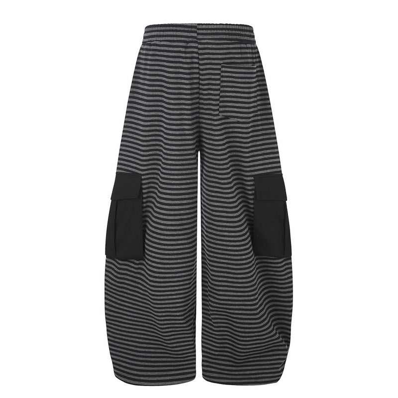 Wide-Leg Cargo Sweatpants with Striped Contrast Waistband – Men's Relaxed Fit
