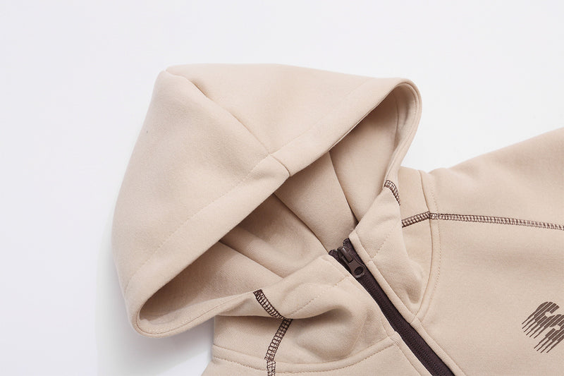 Zip-Hoodie mit kontrastierenden Steppnähten – Kurzer, sportlicher Fit