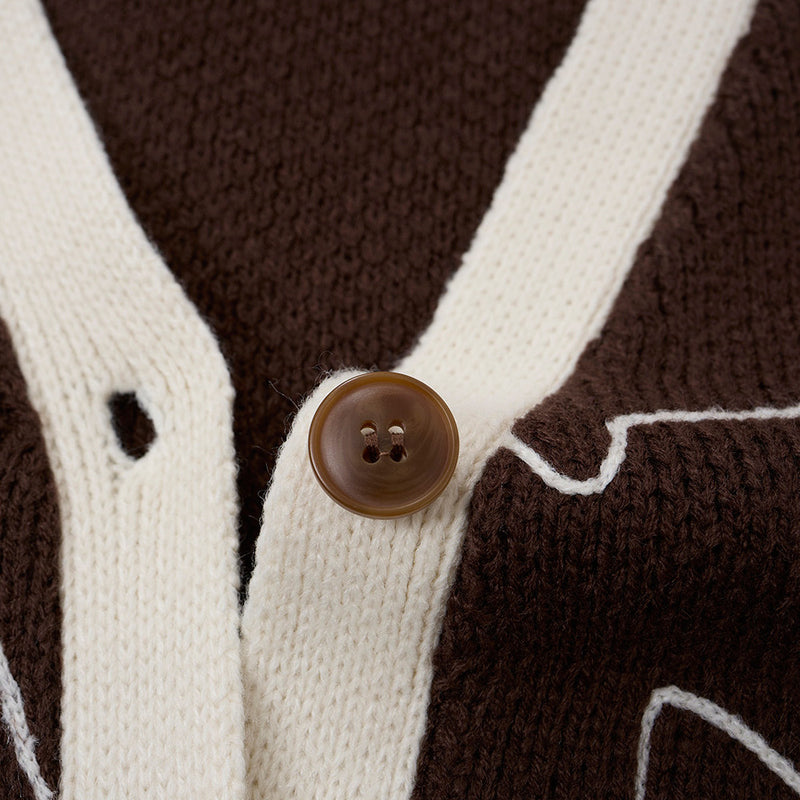 Gilet cardigan en maille motif contour de chat – Col V oversize boutonné avec finition effilochée
