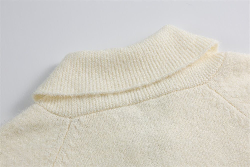 Herren-Strickjacke mit Oversize-Passform, Reißverschluss, Stehkragen und aufgesetzten Taschen