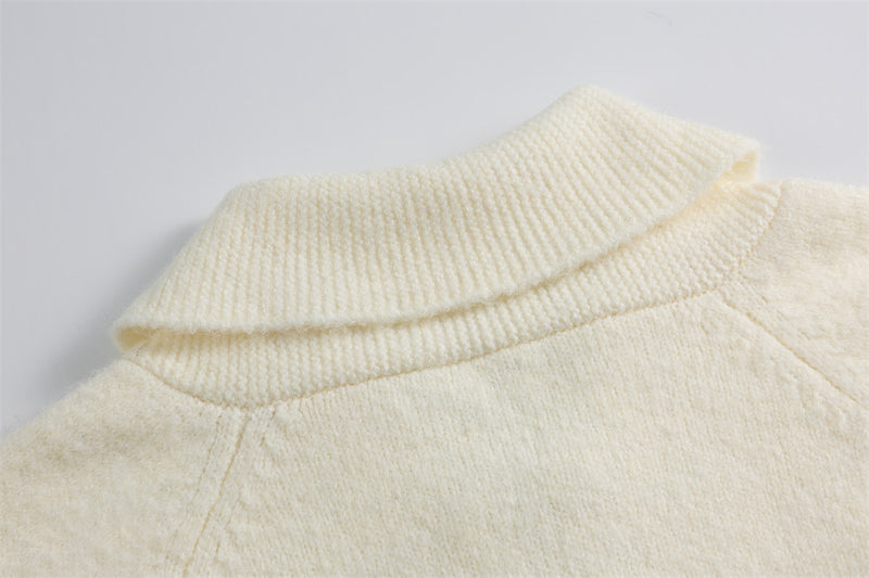 Herren-Strickjacke mit Oversize-Passform, Reißverschluss, Stehkragen und aufgesetzten Taschen