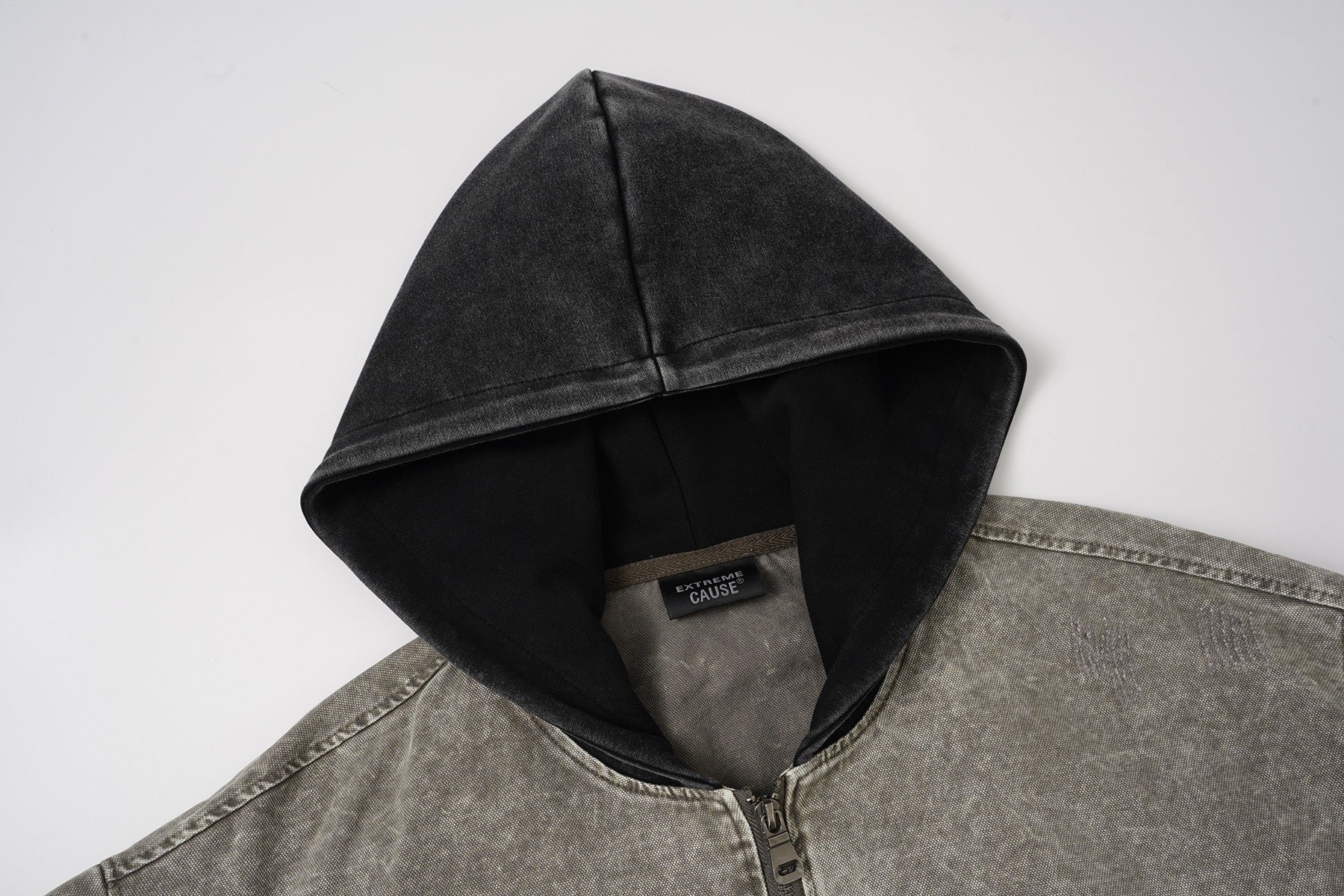 Chaqueta bomber con capucha y lavado ácido en dos tonos – Efecto falso conjunto oversize